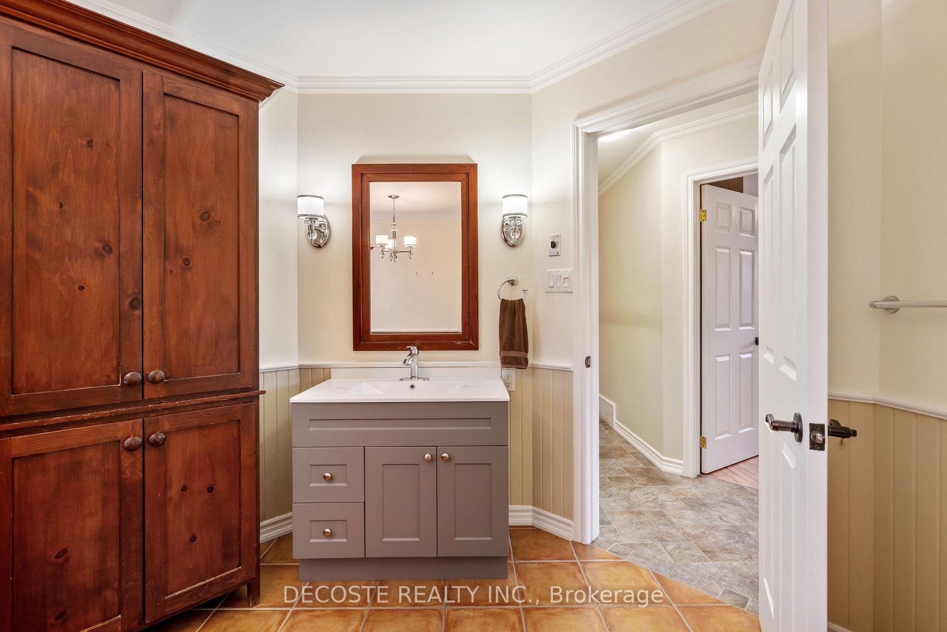 Photo 23 of 119 St George Street E, North Glengarry, Alexandria — HOMEH