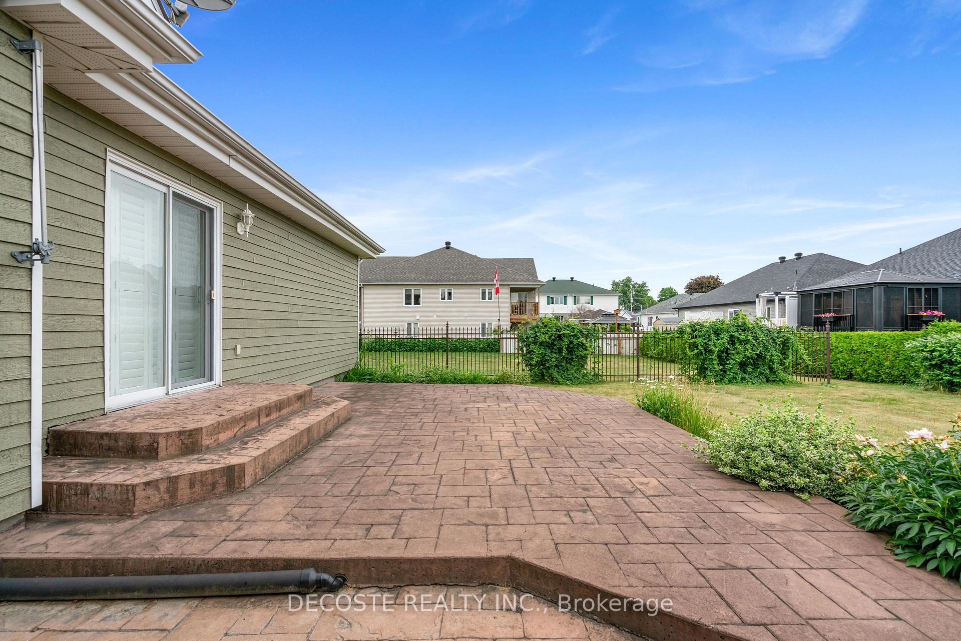 Photo 37 of 119 St George Street E, North Glengarry, Alexandria — HOMEH
