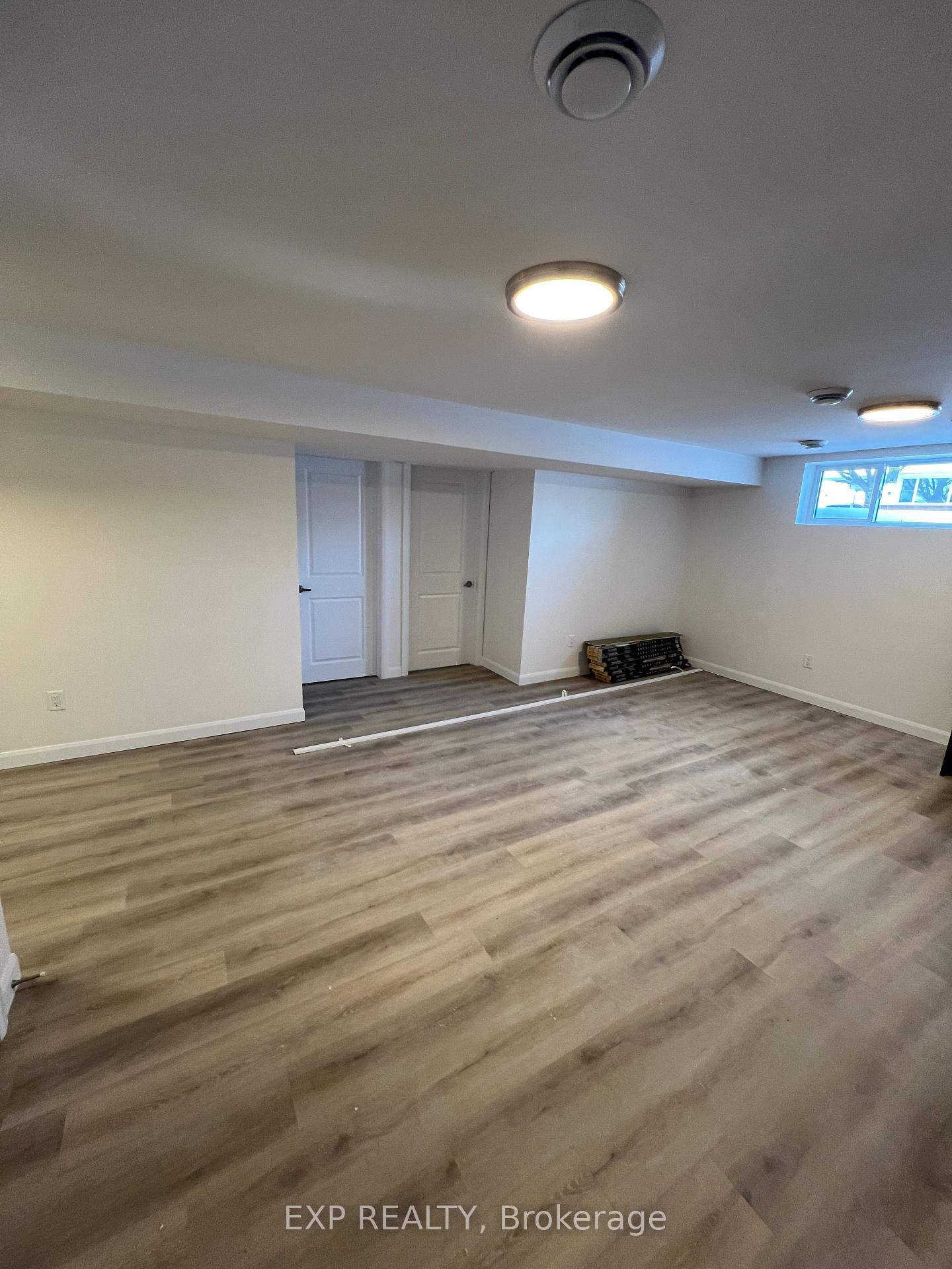 Photo 3 of Unit C, 692 Claude Street, Ottawa, Castle Heights/Rideau High — HOMEH