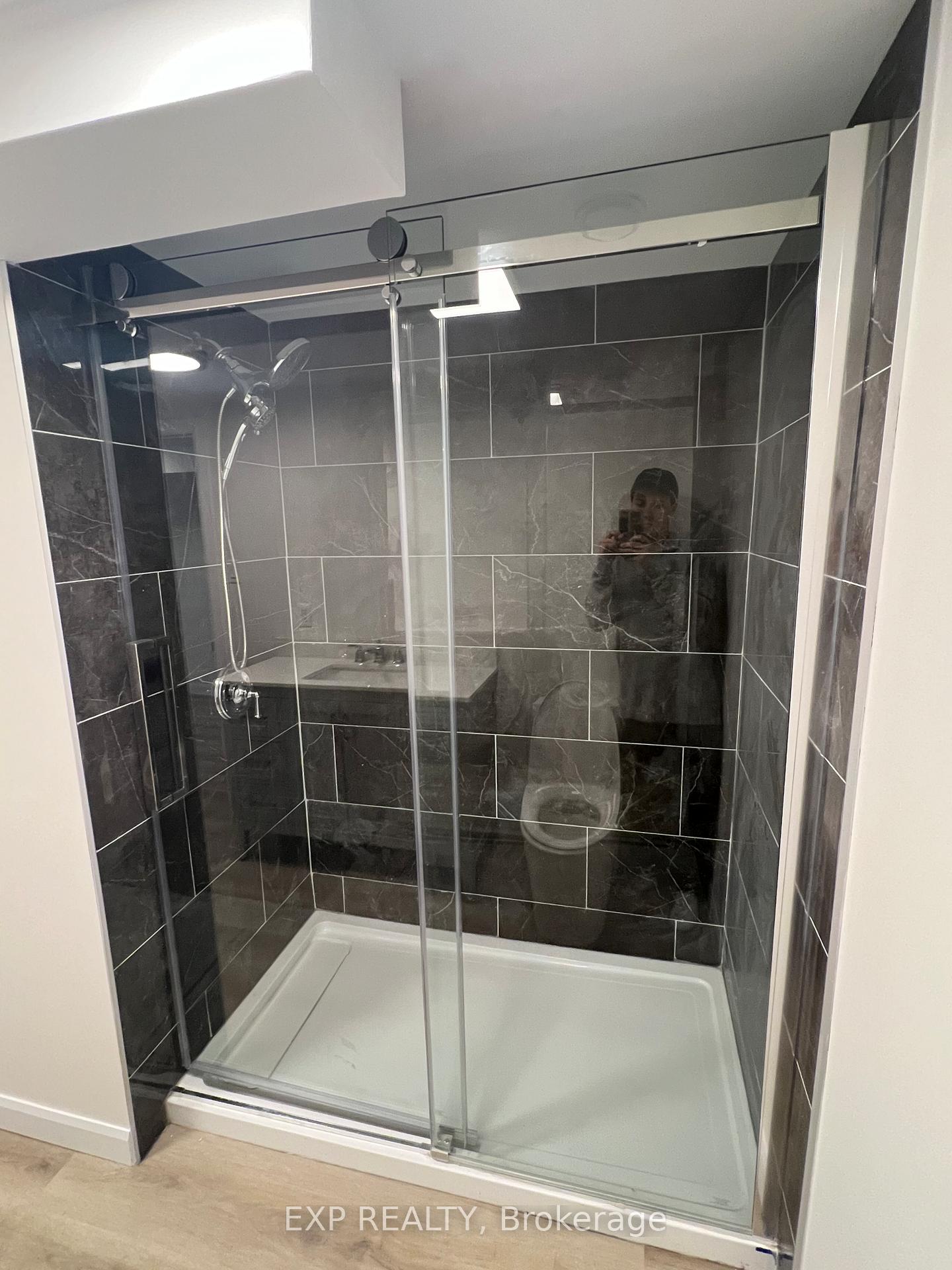 Photo 7 of Unit C, 692 Claude Street, Ottawa, Castle Heights/Rideau High — HOMEH