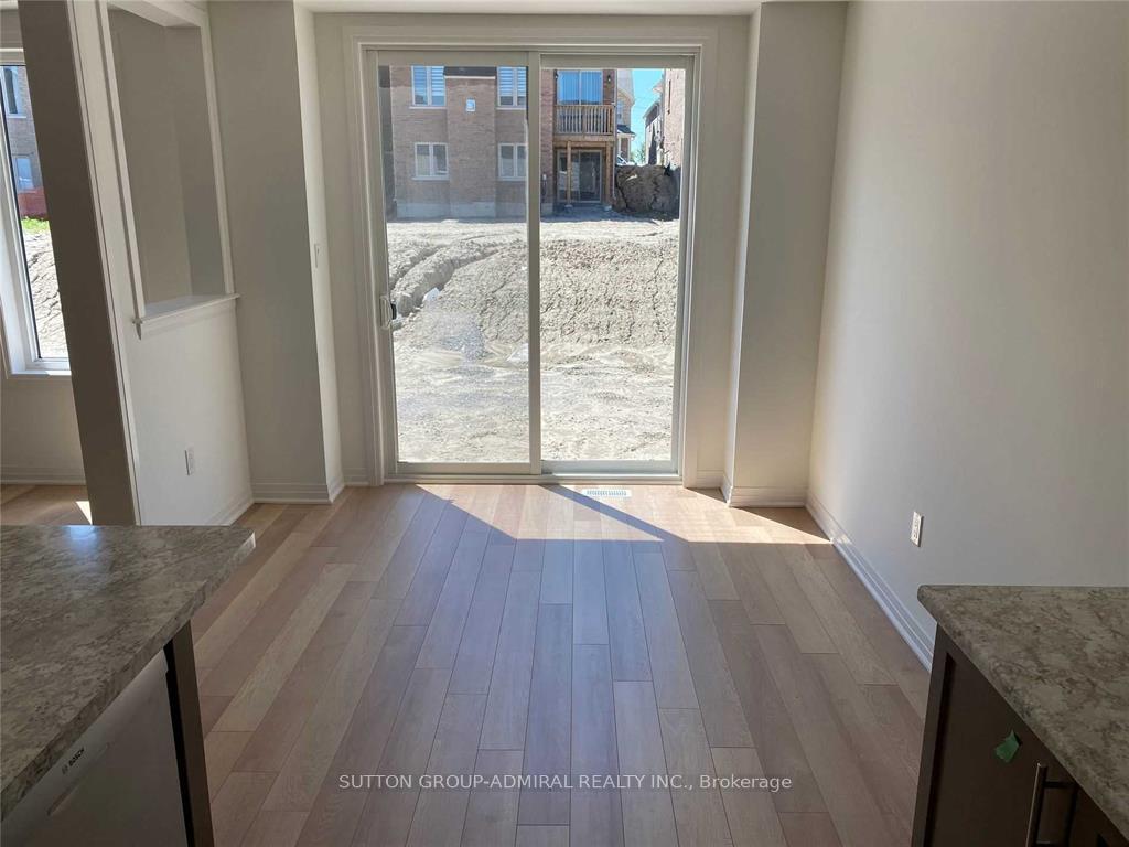 Photo 6 of 118 Casserley Crescent, New Tecumseth, Tottenham — HOMEH