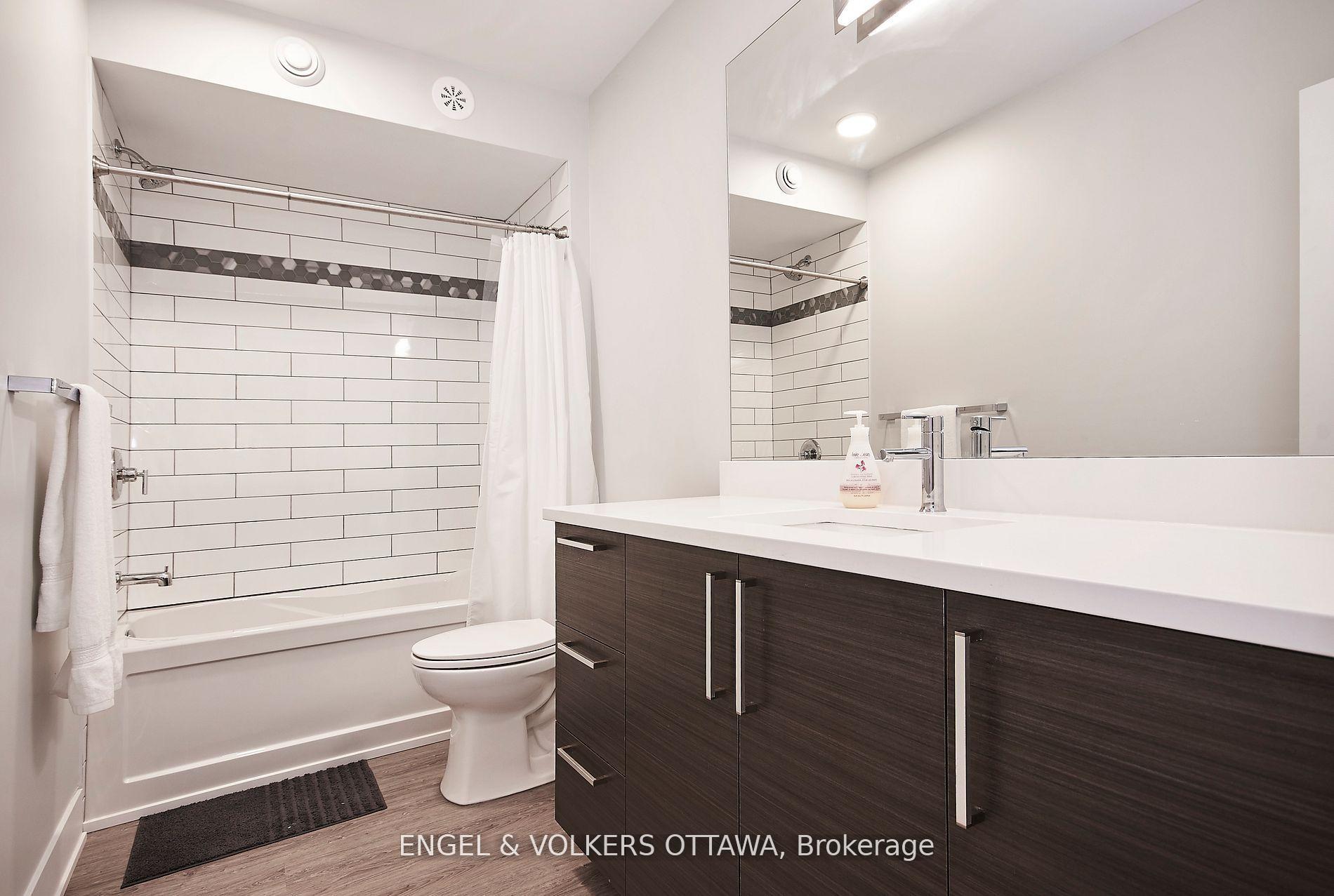 Photo 9 of Unit 2, 569 Mcleod Street, Ottawa, Ottawa Centre — HOMEH