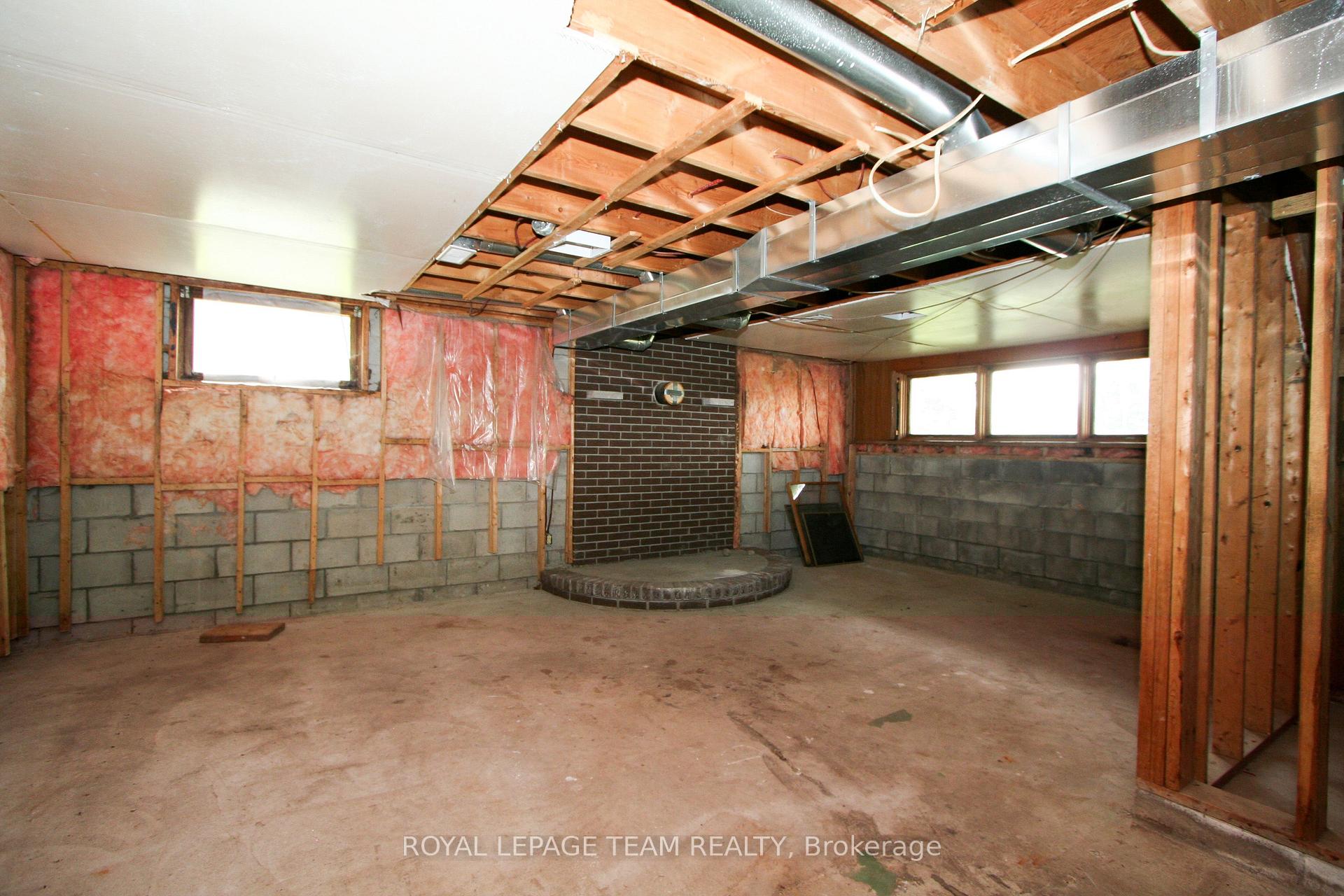 Photo 17 of 9 Martin Street, North Dundas, Chesterville — HOMEH