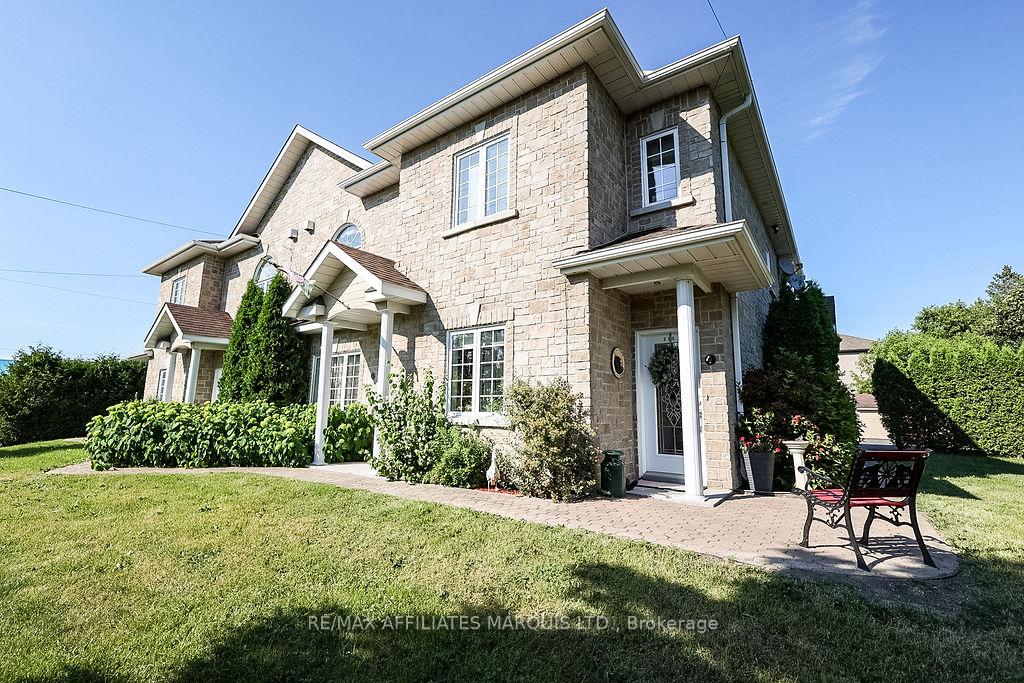 Photo 3 of 570 West Boundary Road, North Glengarry, Alexandria — HOMEH