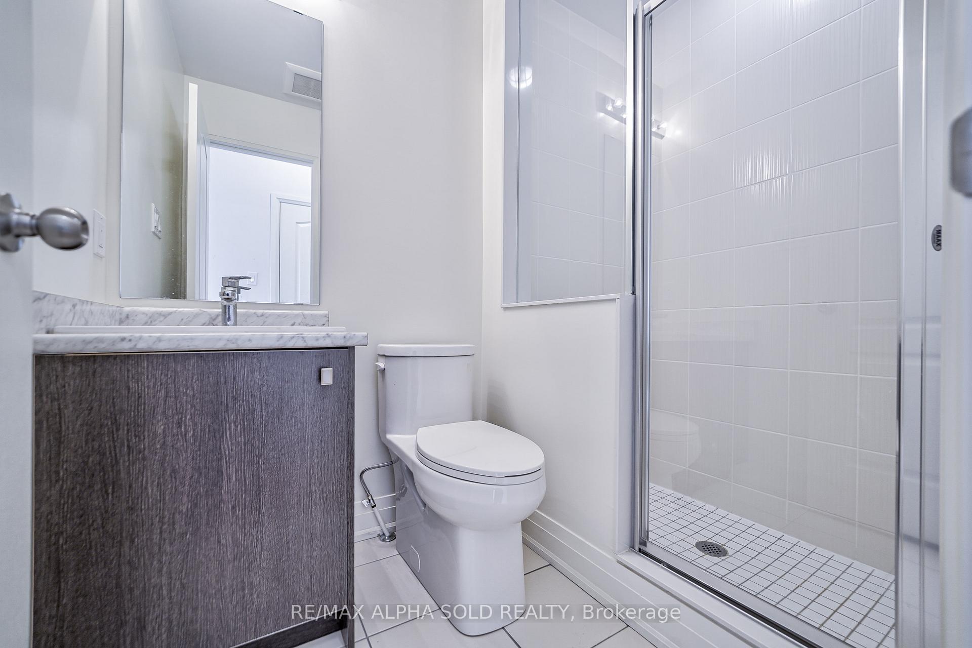 Photo 8 of 10 Teasel Way, Markham, Unionville — HOMEH