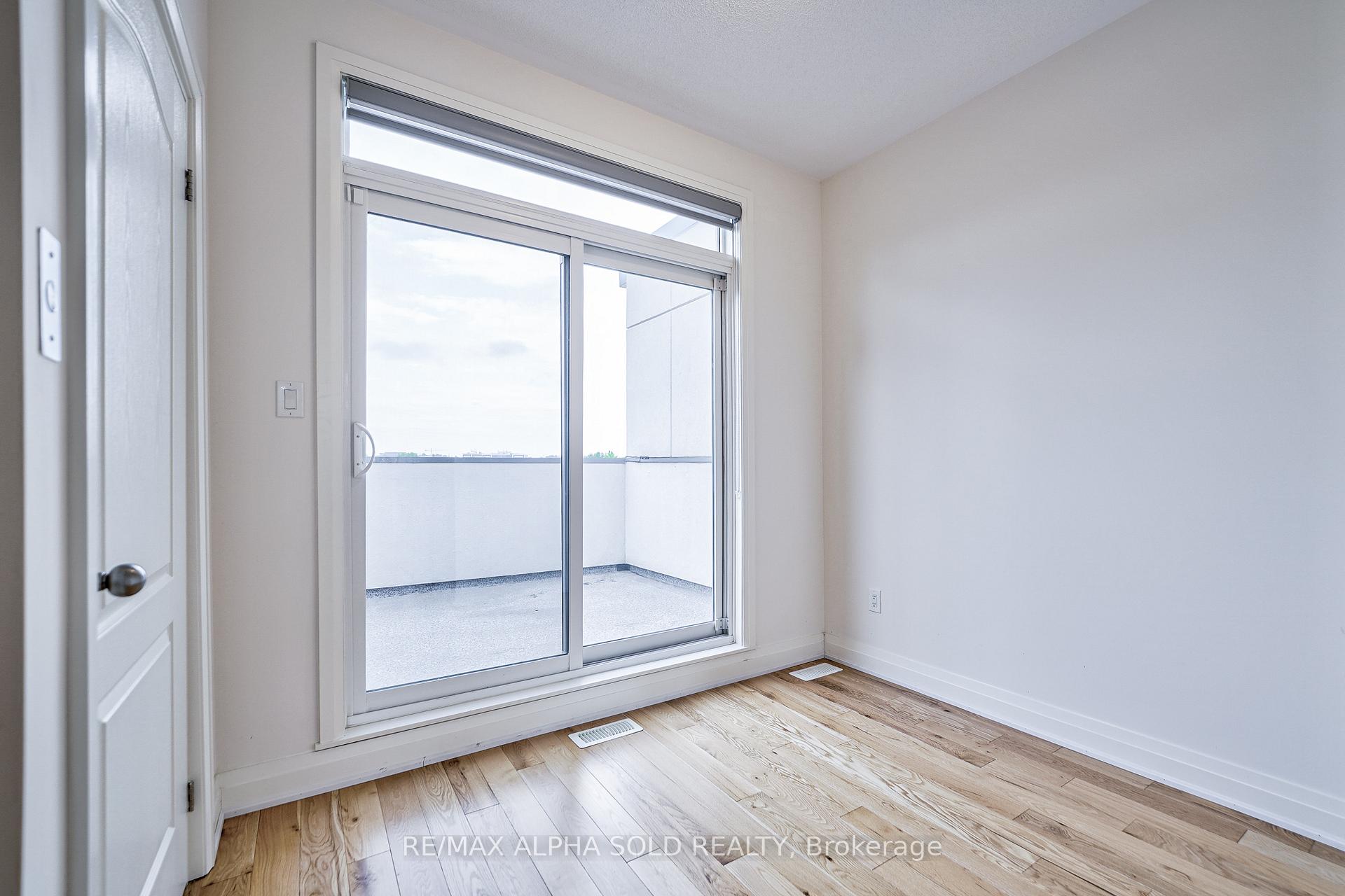 Photo 18 of 10 Teasel Way, Markham, Unionville — HOMEH