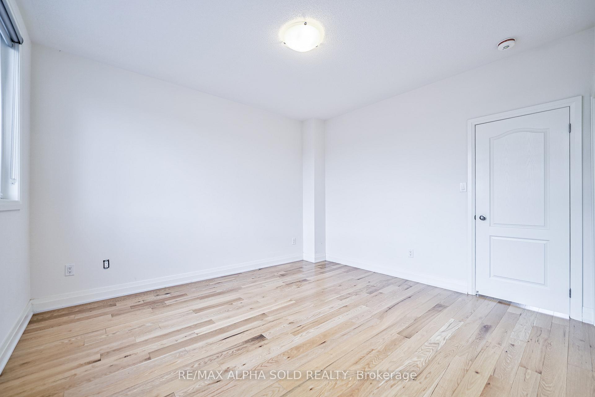 Photo 21 of 10 Teasel Way, Markham, Unionville — HOMEH