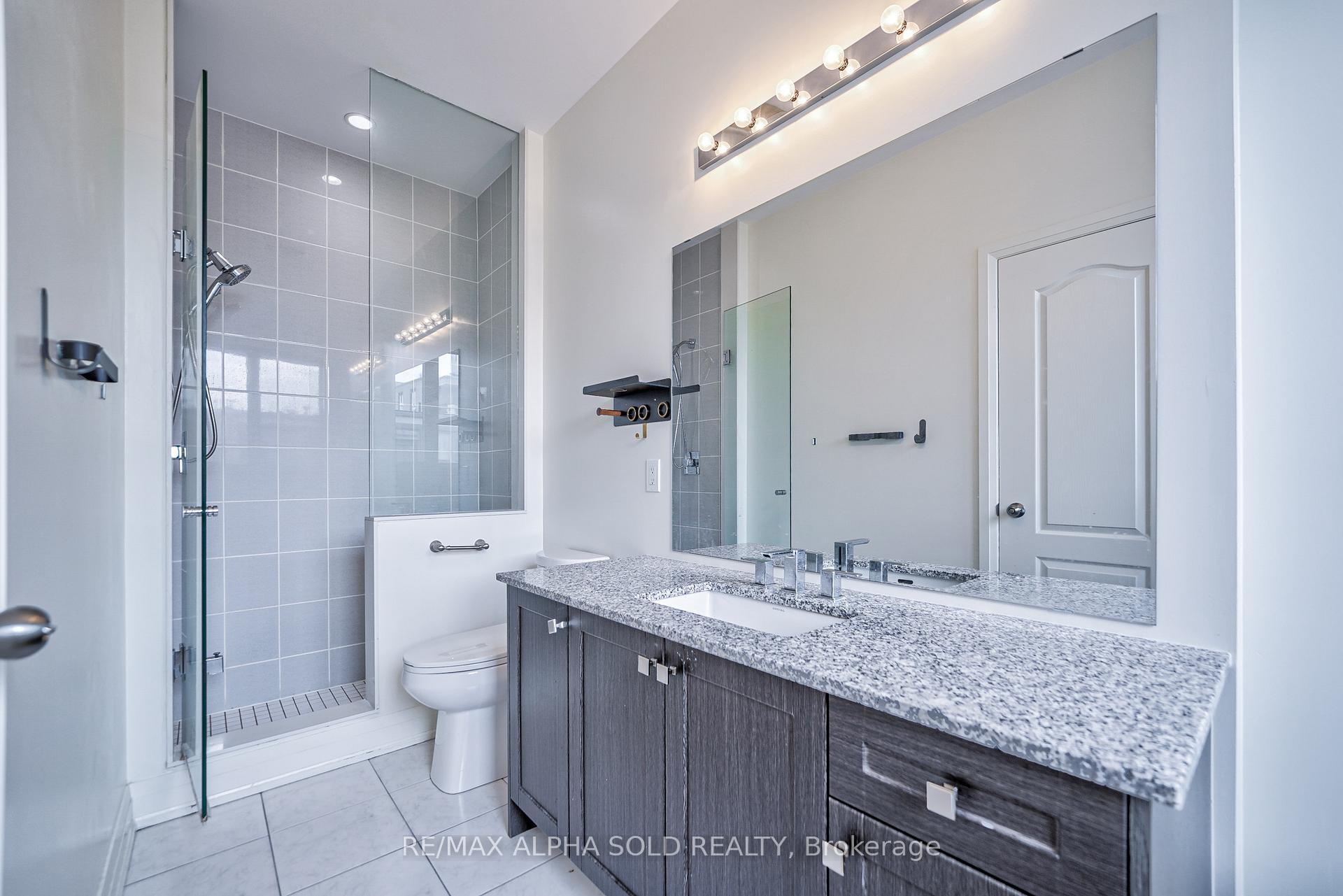 Photo 24 of 10 Teasel Way, Markham, Unionville — HOMEH