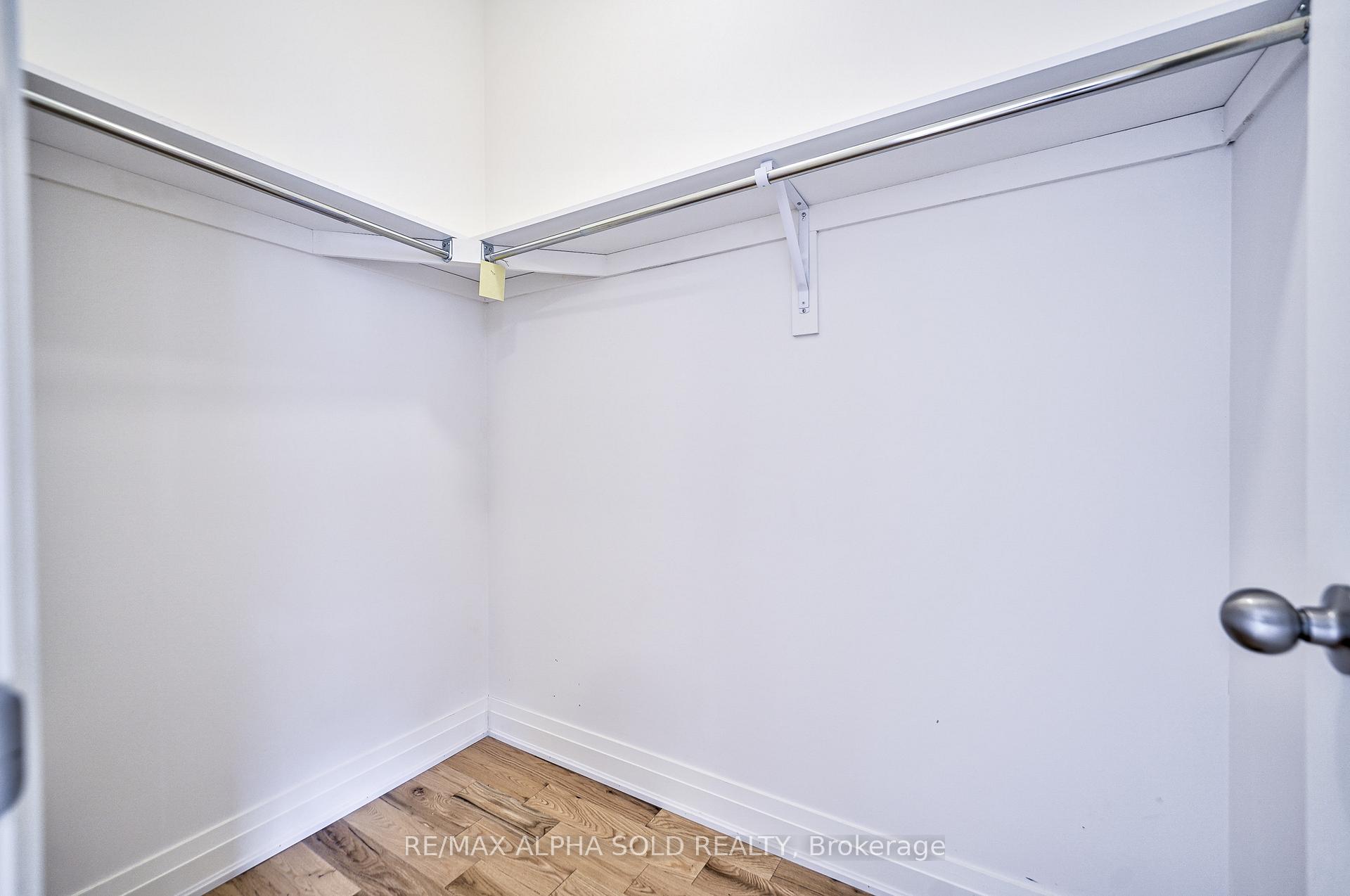 Photo 25 of 10 Teasel Way, Markham, Unionville — HOMEH
