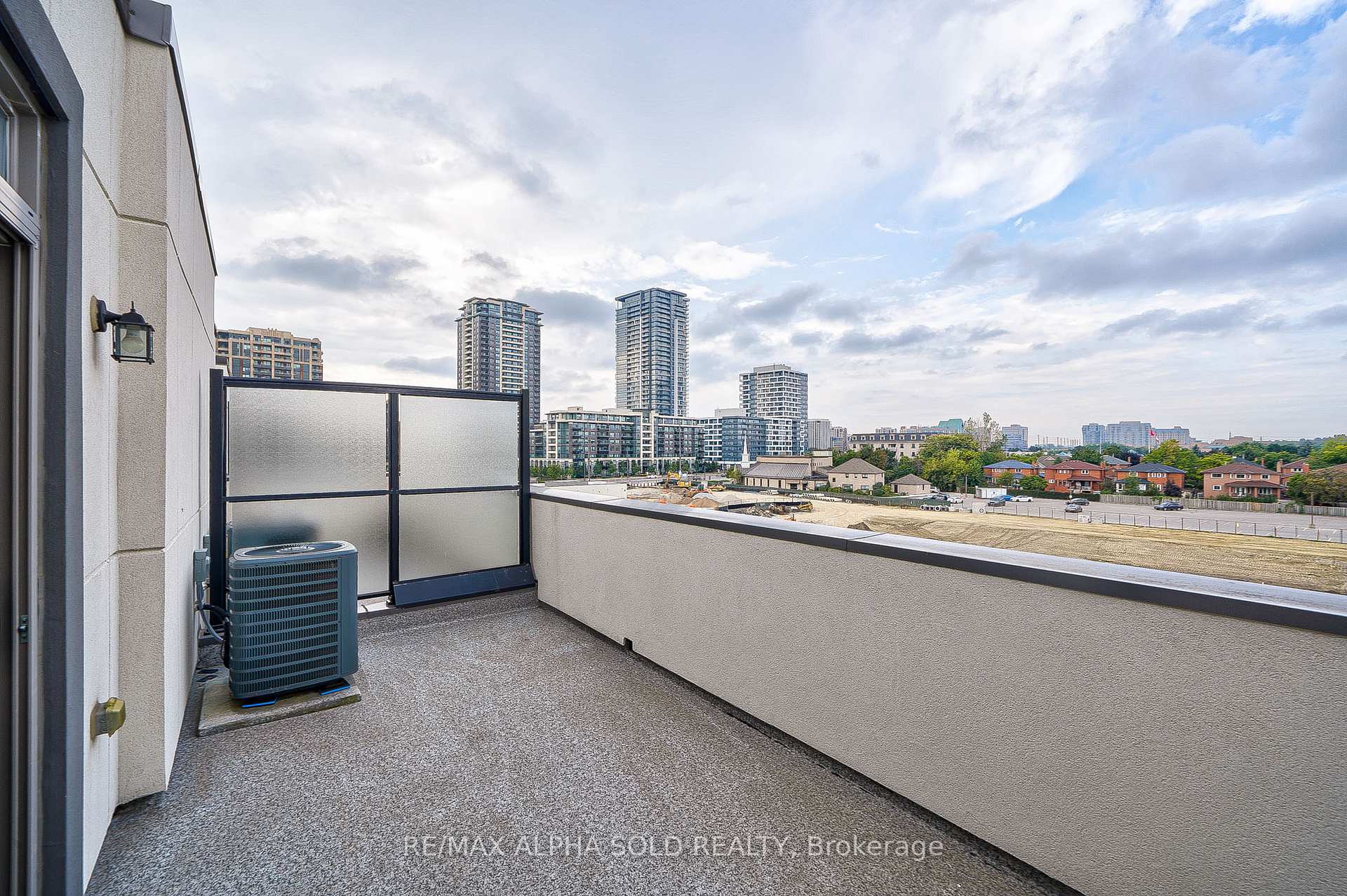 Photo 31 of 10 Teasel Way, Markham, Unionville — HOMEH