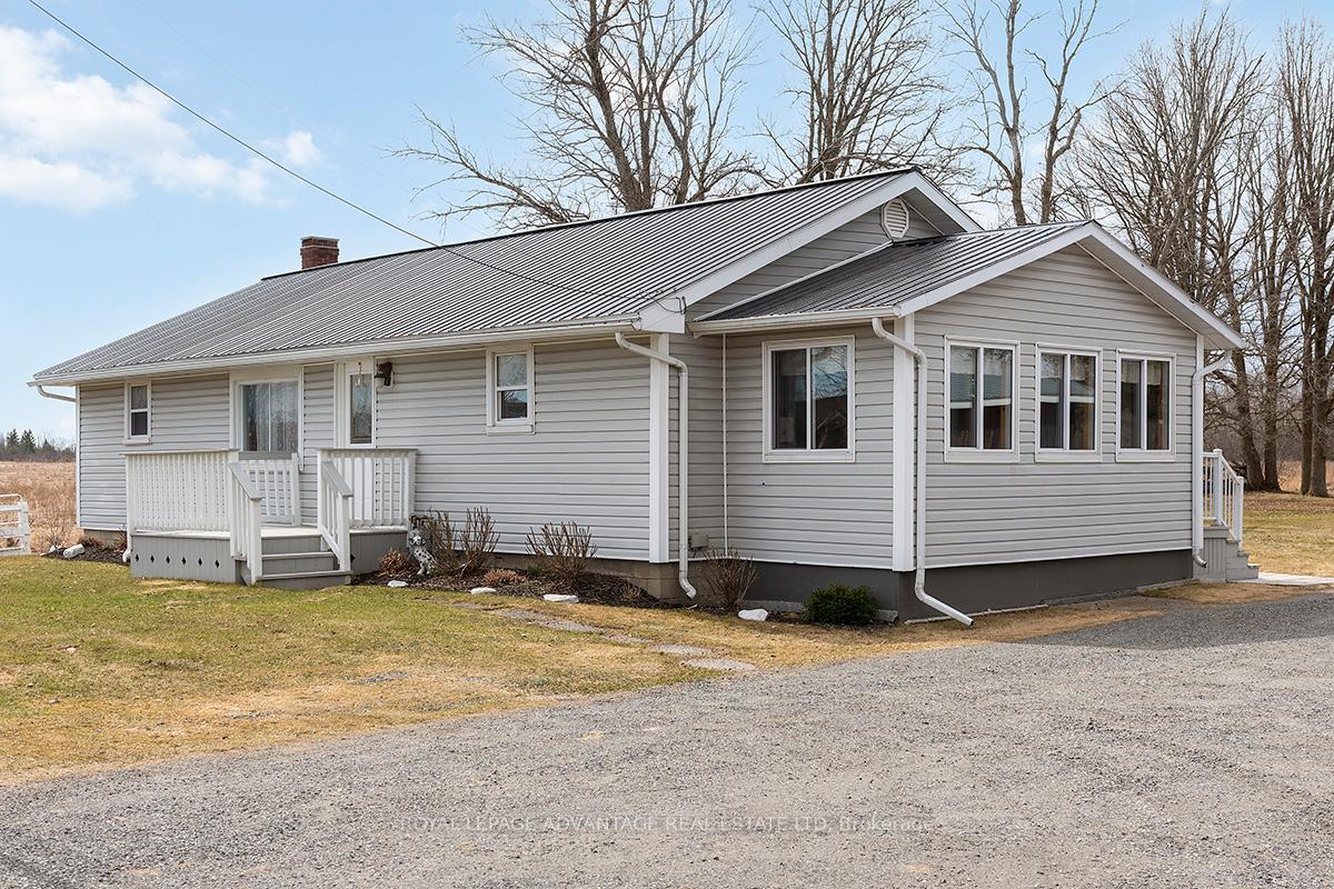 Photo 2 of 2925 Rideau Ferry Road, Perth — HOMEH