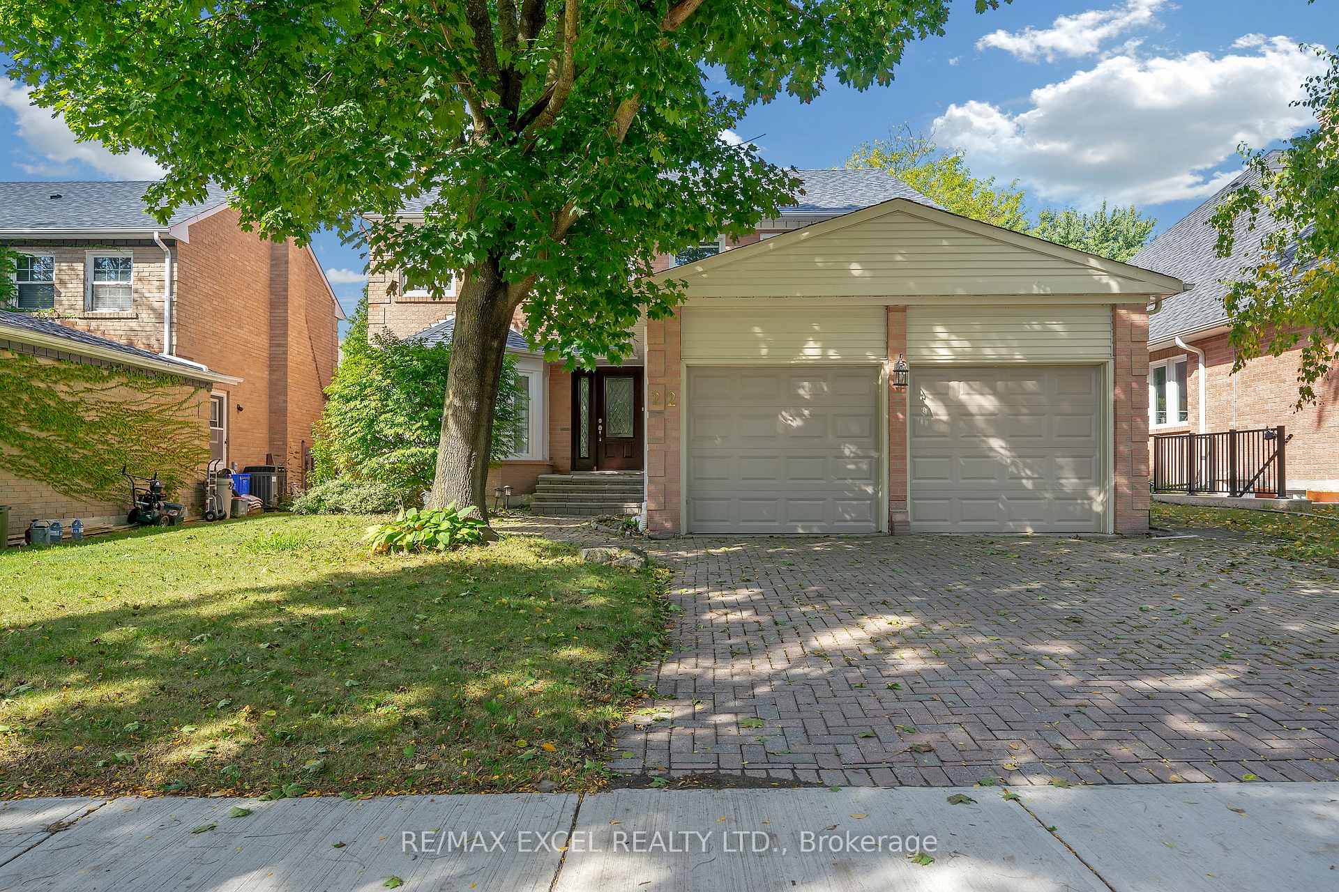 Photo 3 of 22 The Bridle Trail, Markham, Unionville — HOMEH