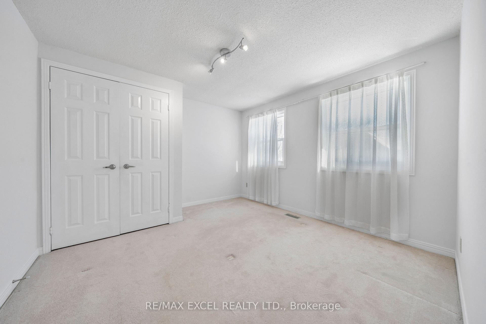 Photo 25 of 22 The Bridle Trail, Markham, Unionville — HOMEH