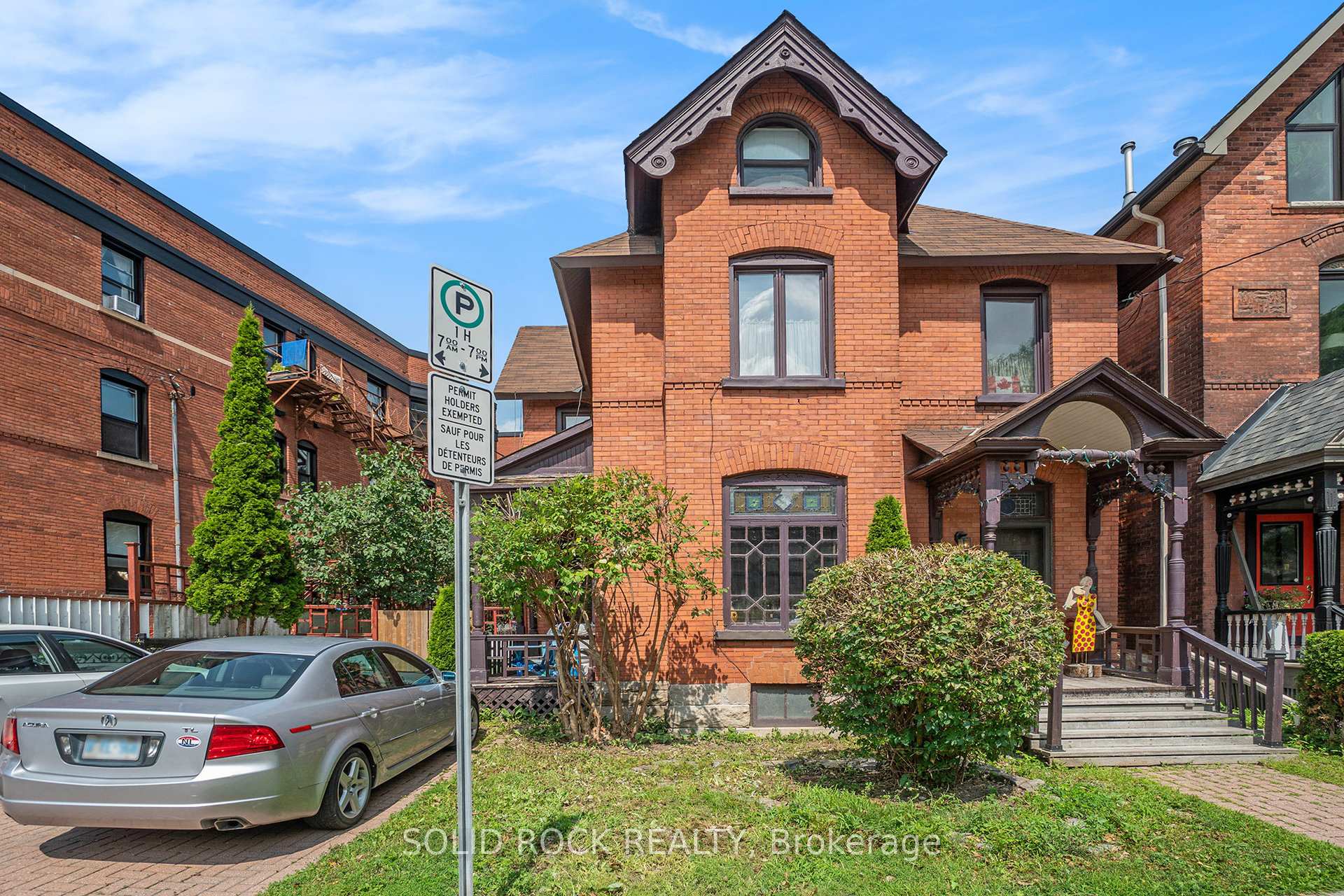 Front of 43 Maclaren Street