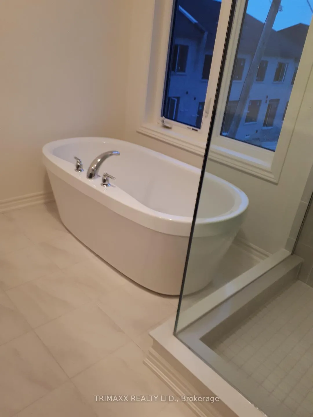 Photo 12 of 2080 Coppermine Street, Oshawa, Kedron — HOMEH