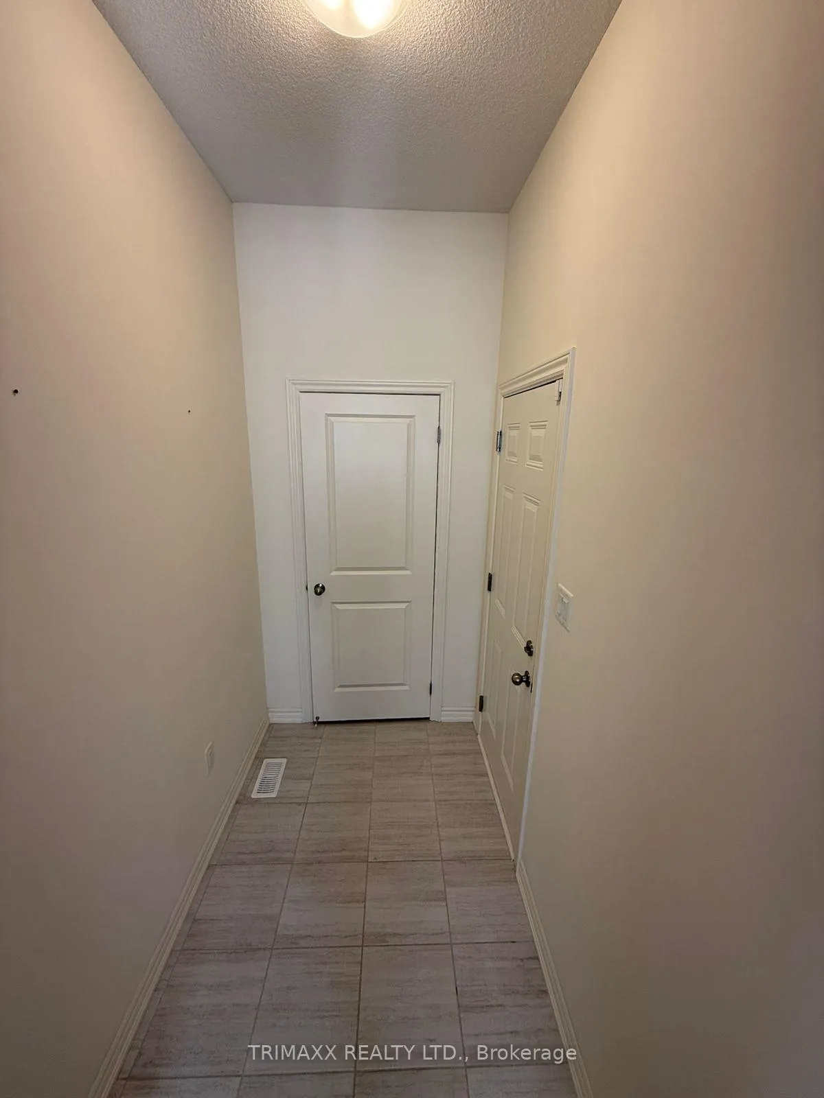 Photo 25 of 2080 Coppermine Street, Oshawa, Kedron — HOMEH