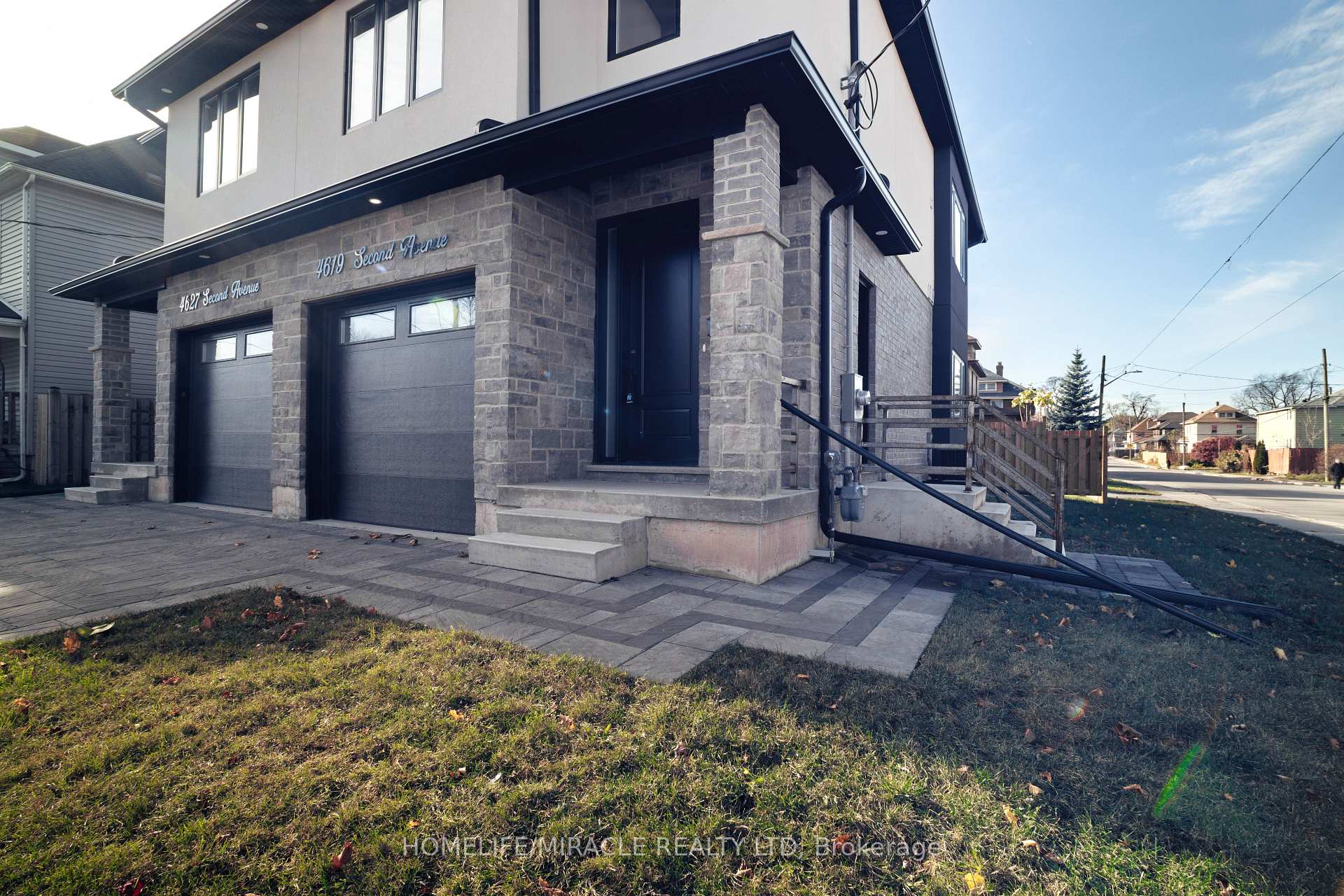 Photo 3 of 4619 Second Avenue, Niagara Falls, Cherrywood — HOMEH