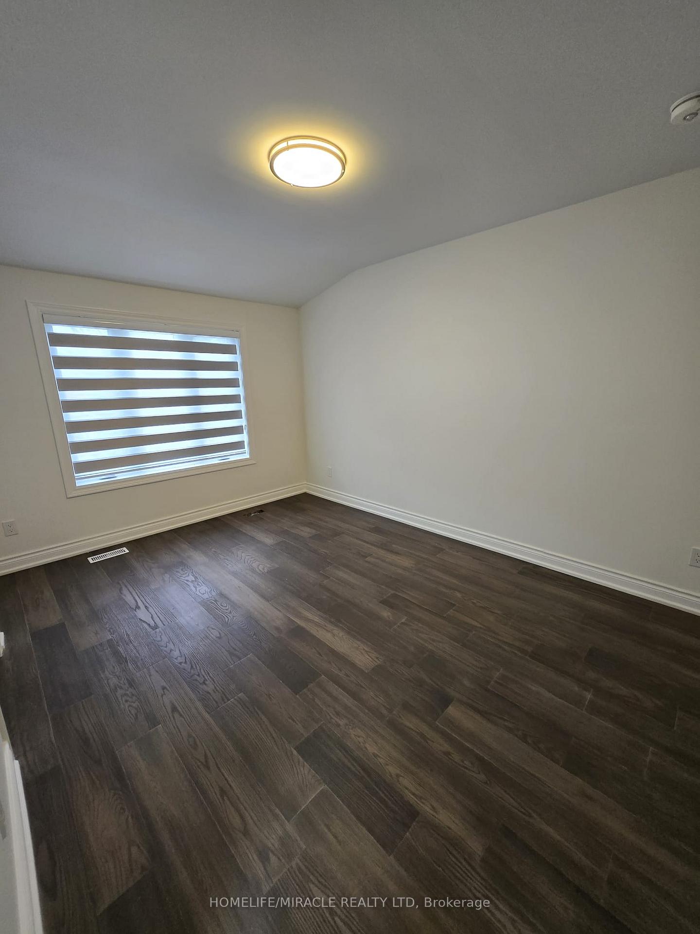 Photo 18 of 4619 Second Avenue, Niagara Falls, Cherrywood — HOMEH