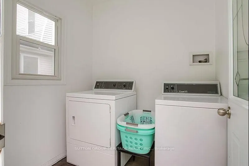 Photo 5 of 158 Celina Street, Oshawa, Central — HOMEH