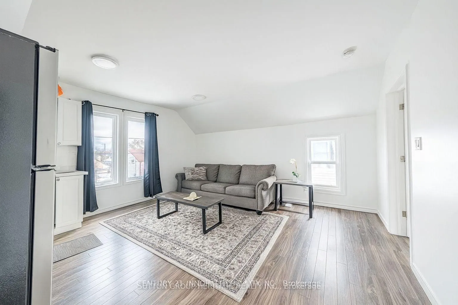 Photo 7 of 158 Celina Street, Oshawa, Central — HOMEH