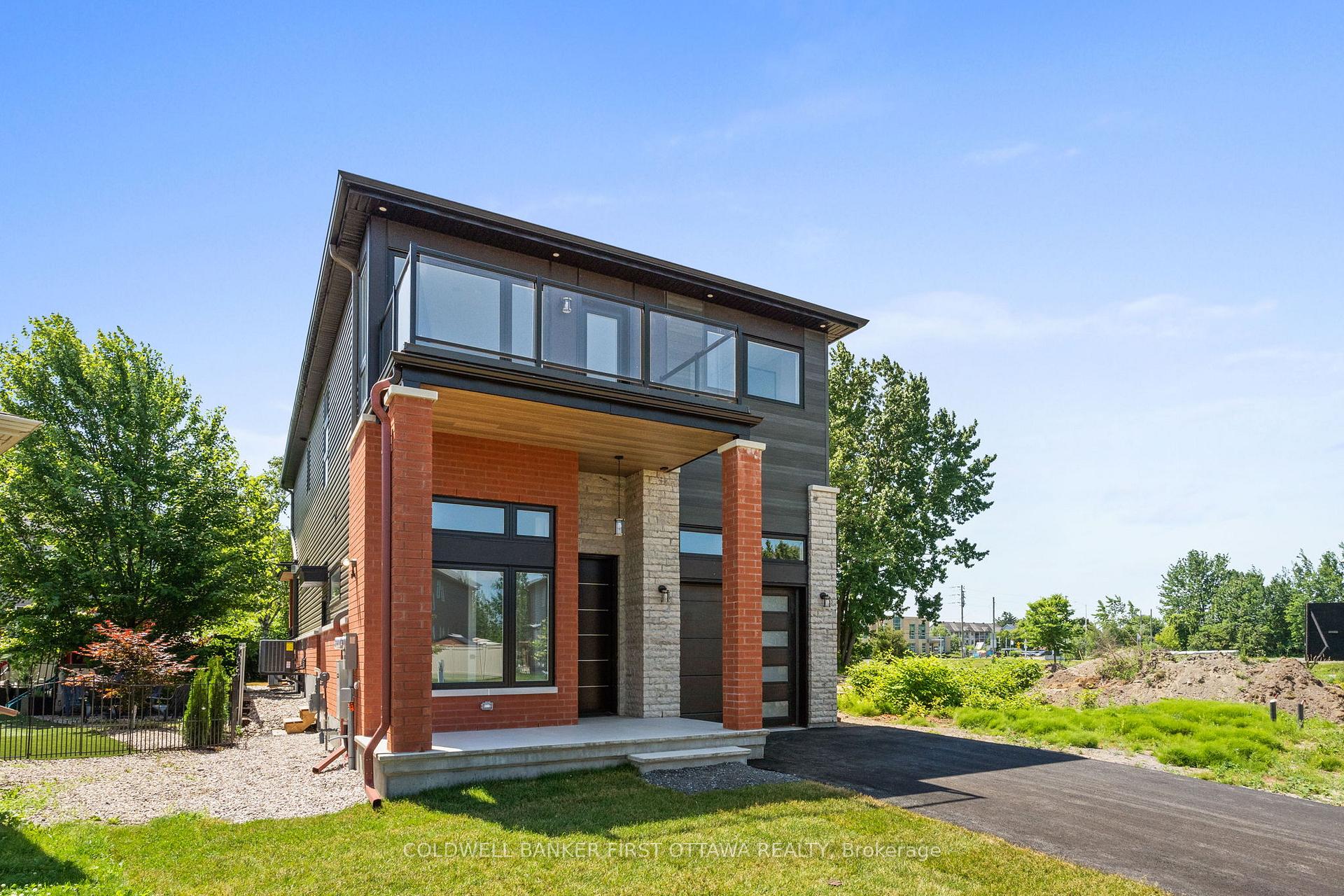Photo 3 of Unit A, 279 Enclave Walk, Ottawa, Mer Bleue/Bradley Estates/Anderson Park — HOMEH