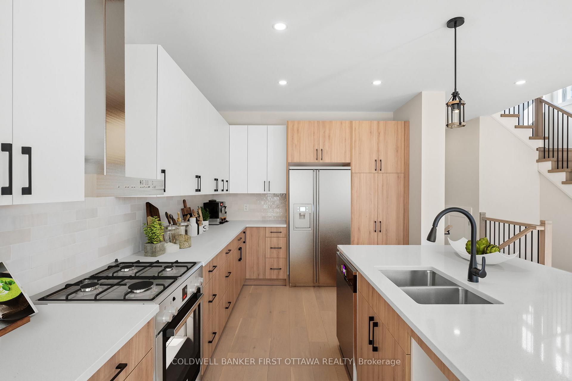 Photo 14 of Unit A, 279 Enclave Walk, Ottawa, Mer Bleue/Bradley Estates/Anderson Park — HOMEH