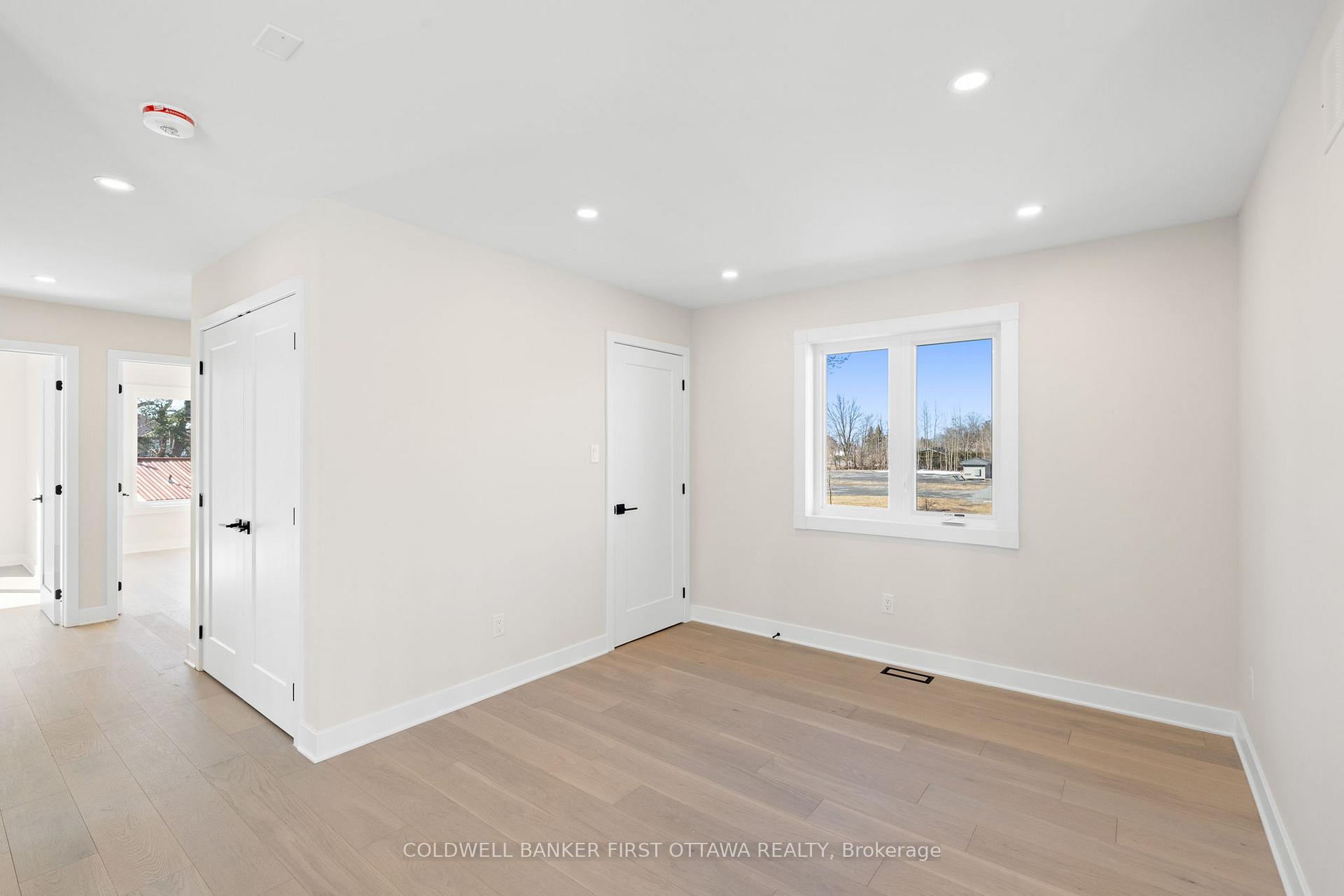 Photo 30 of Unit A, 279 Enclave Walk, Ottawa, Mer Bleue/Bradley Estates/Anderson Park — HOMEH
