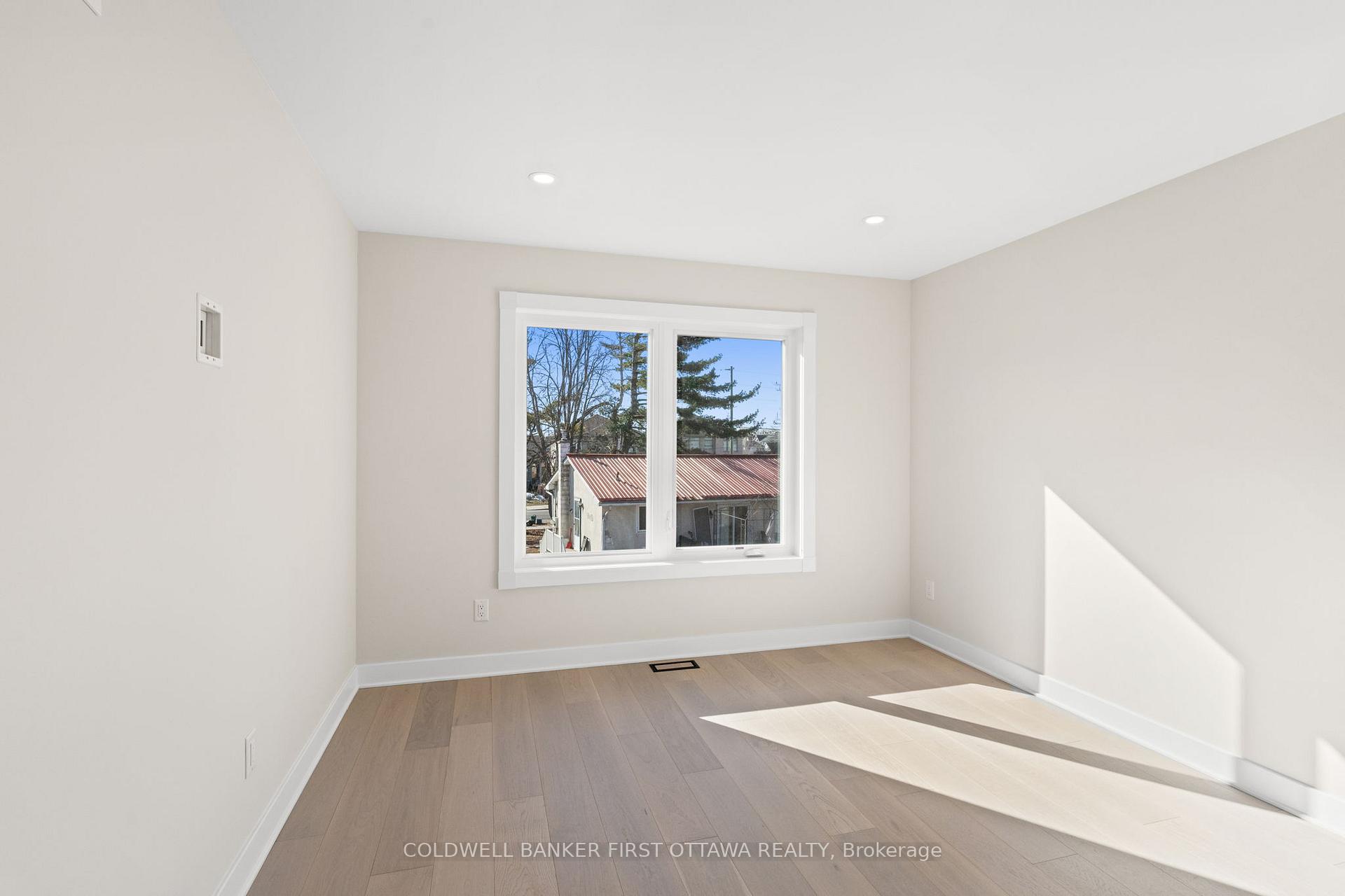 Photo 31 of Unit A, 279 Enclave Walk, Ottawa, Mer Bleue/Bradley Estates/Anderson Park — HOMEH