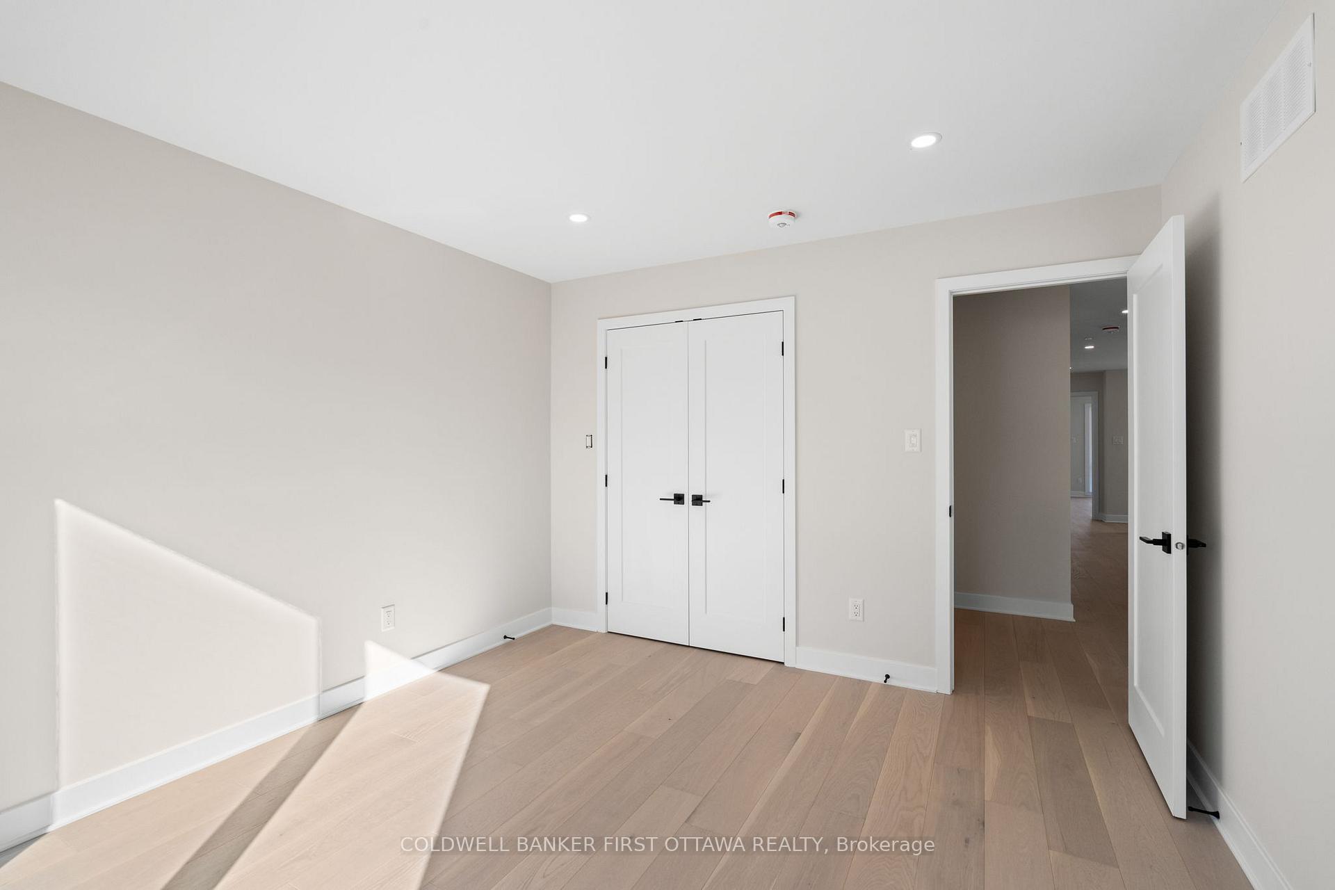 Photo 34 of Unit A, 279 Enclave Walk, Ottawa, Mer Bleue/Bradley Estates/Anderson Park — HOMEH