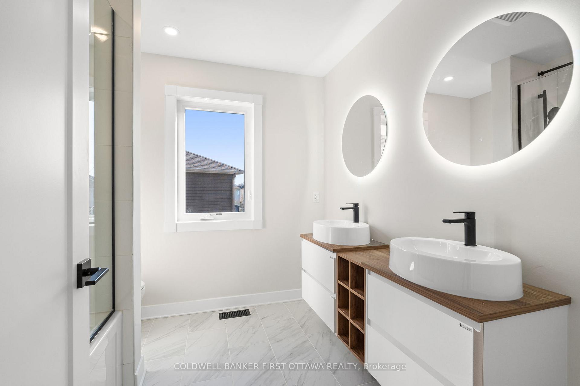 Photo 35 of Unit A, 279 Enclave Walk, Ottawa, Mer Bleue/Bradley Estates/Anderson Park — HOMEH