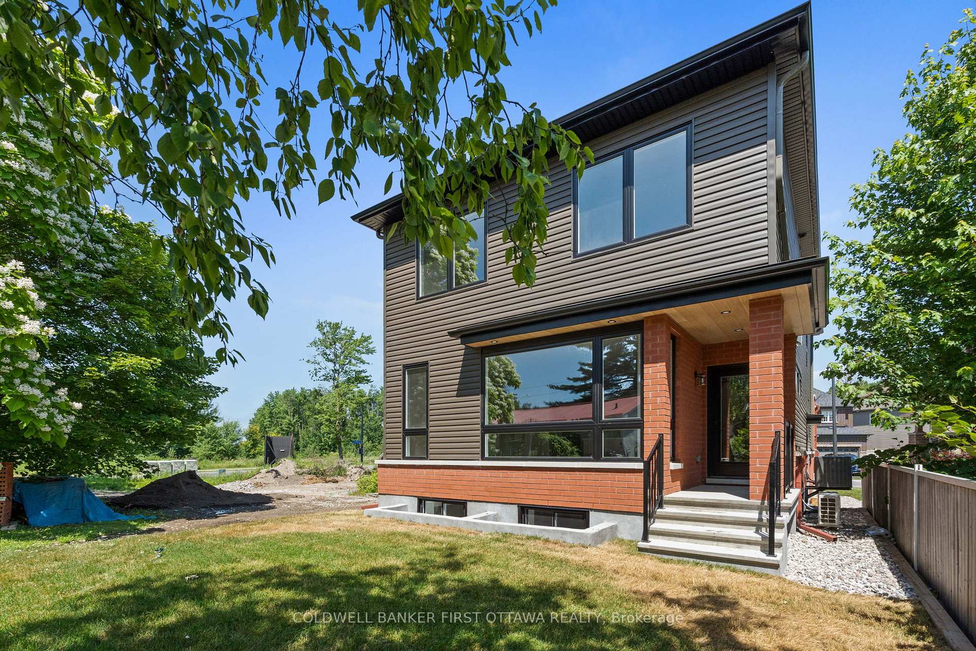 Photo 37 of Unit A, 279 Enclave Walk, Ottawa, Mer Bleue/Bradley Estates/Anderson Park — HOMEH