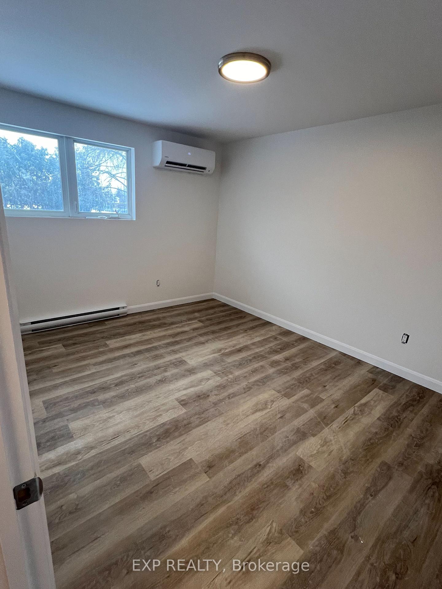 Photo 8 of Unit B, 692 Claude Street, Ottawa, Castle Heights/Rideau High — HOMEH