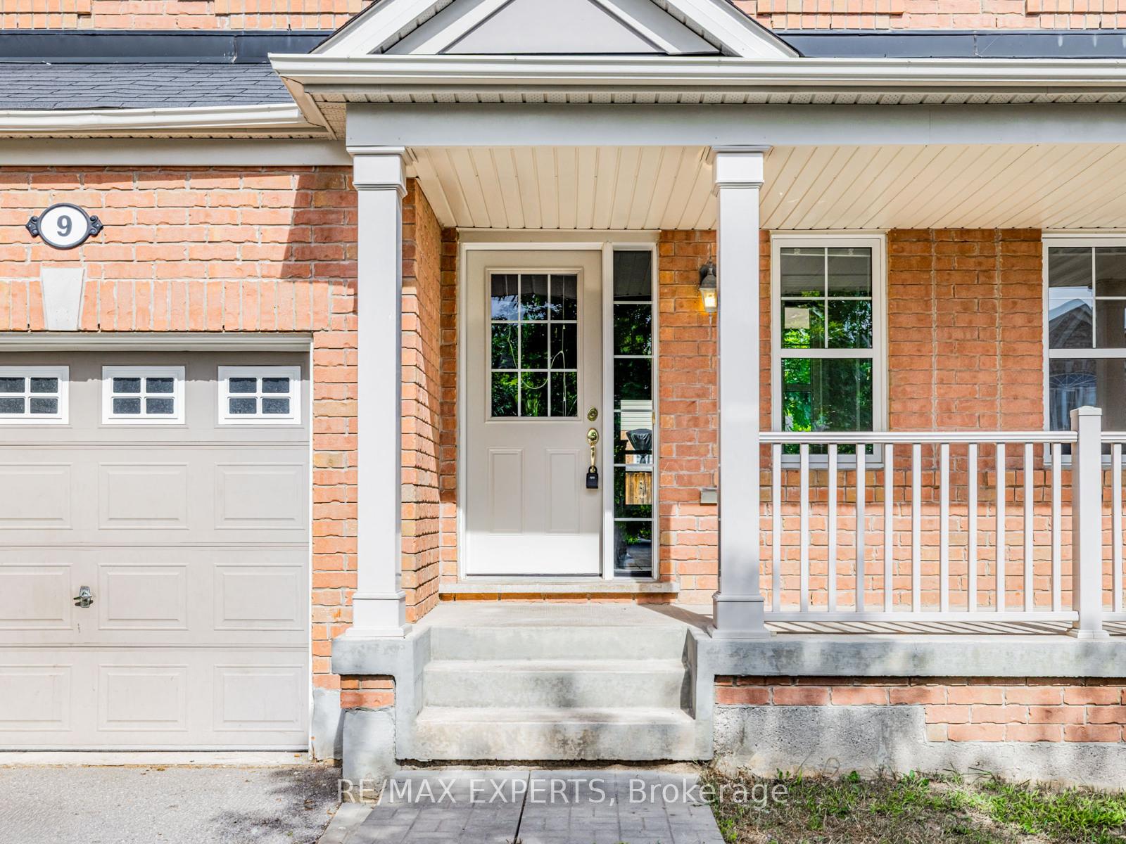 Photo 2 of 9 Mooney Trail, New Tecumseth, Alliston — HOMEH
