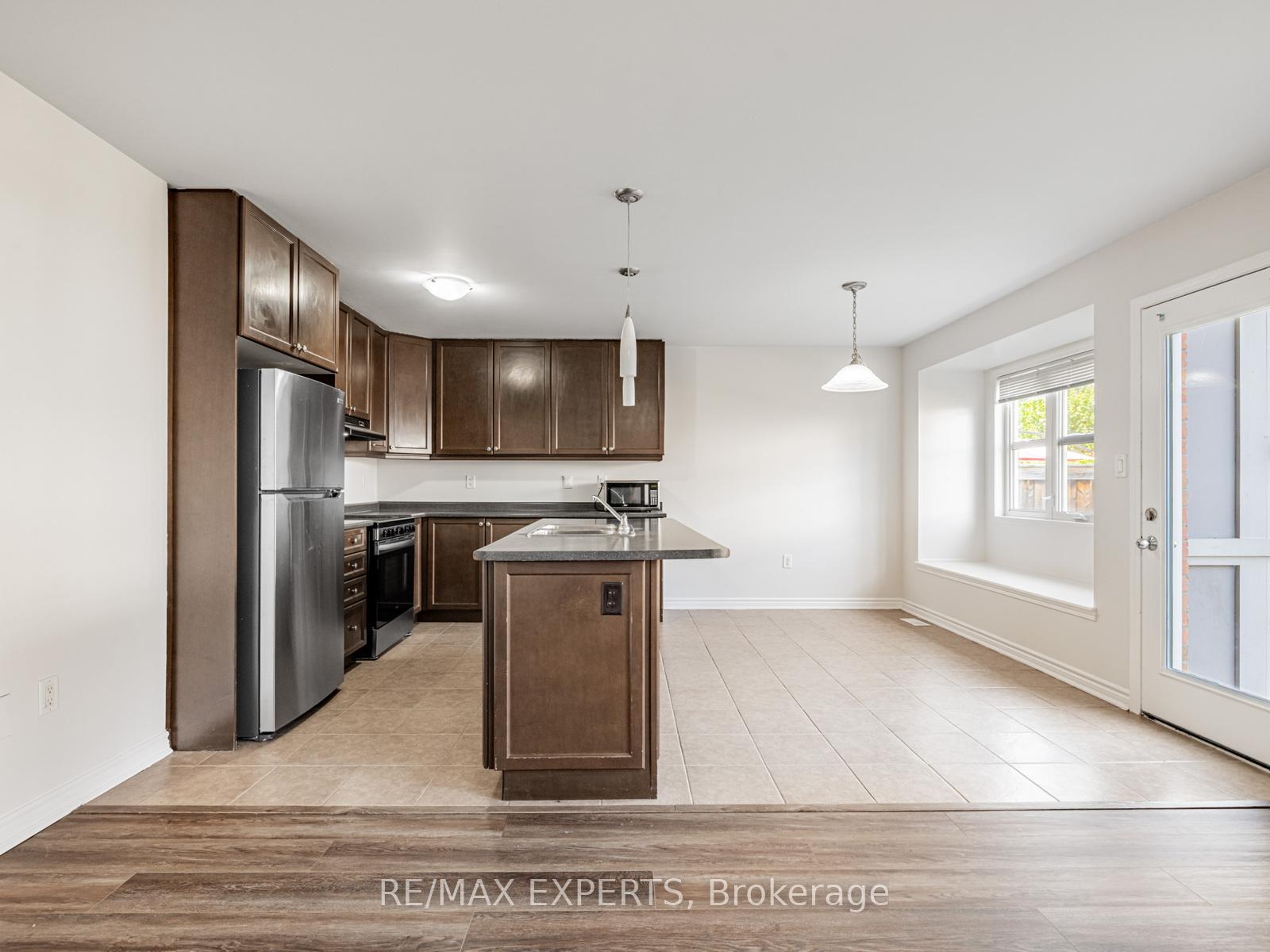 Photo 21 of 9 Mooney Trail, New Tecumseth, Alliston — HOMEH