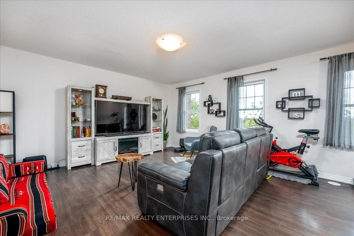 Photo 9 of Unit 31, 3002 Preserve Drive, Oakville, Glenorchy — HOMEH
