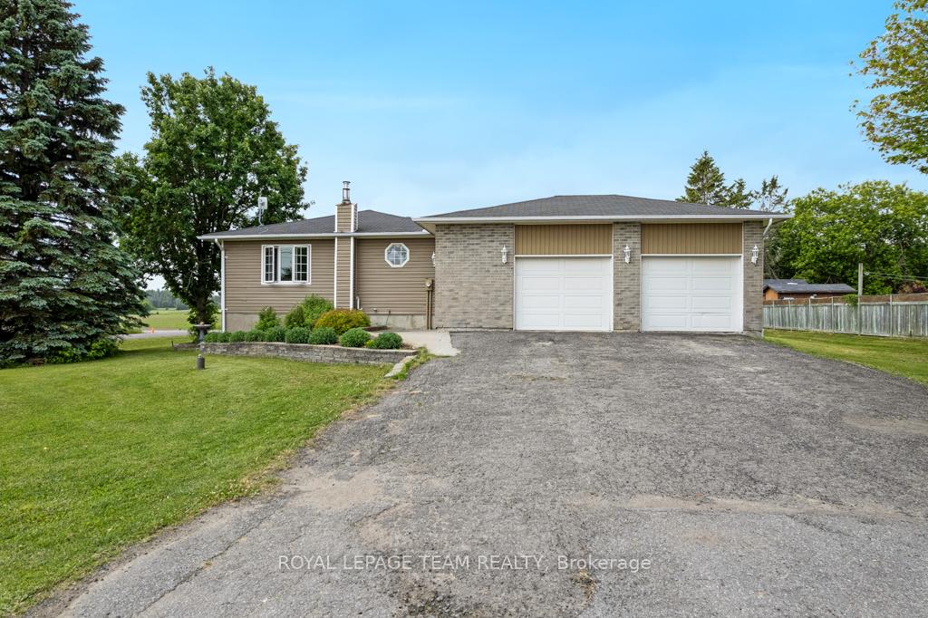 Photo 5 of 2244 Simms Street, North Dundas, North Dundas (Mountain) Twp — HOMEH