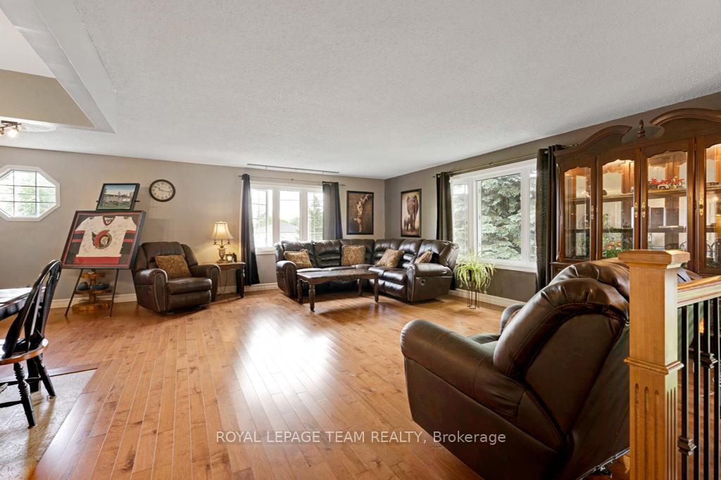 Photo 11 of 2244 Simms Street, North Dundas, North Dundas (Mountain) Twp — HOMEH