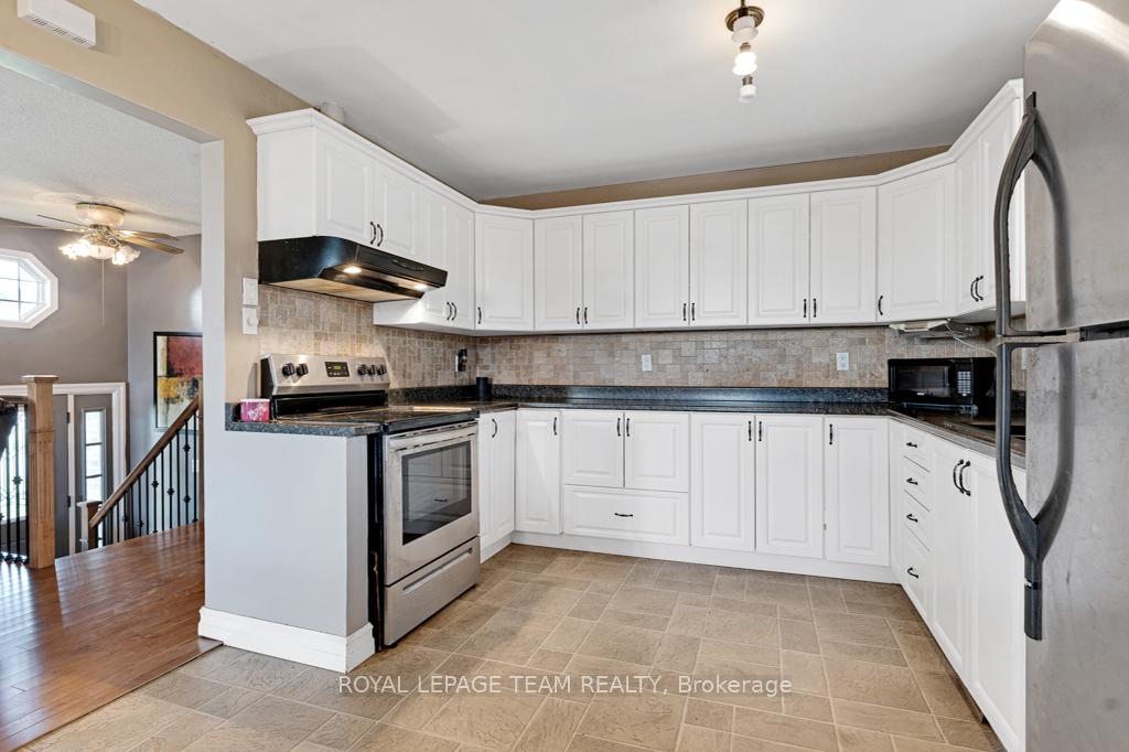 Photo 17 of 2244 Simms Street, North Dundas, North Dundas (Mountain) Twp — HOMEH