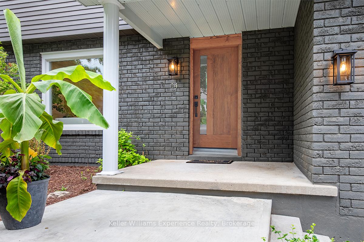 Photo 5 of 14 Mariposa Drive, Orillia — HOMEH