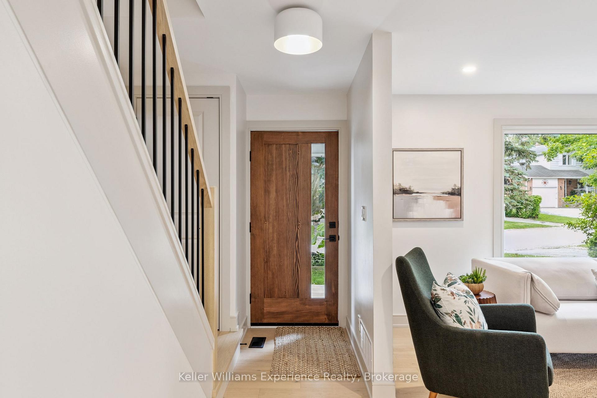 Photo 6 of 14 Mariposa Drive, Orillia — HOMEH