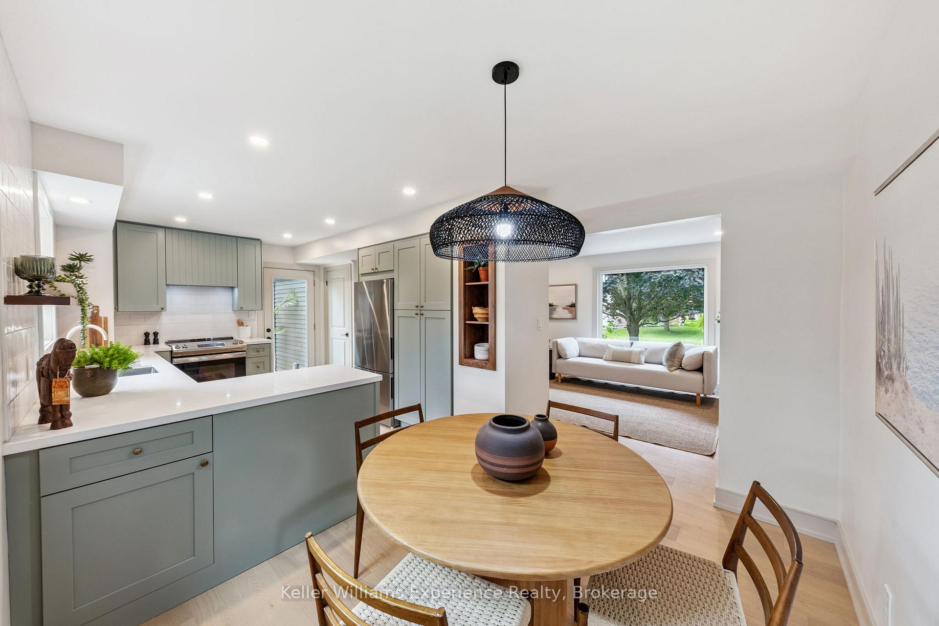 Photo 12 of 14 Mariposa Drive, Orillia — HOMEH