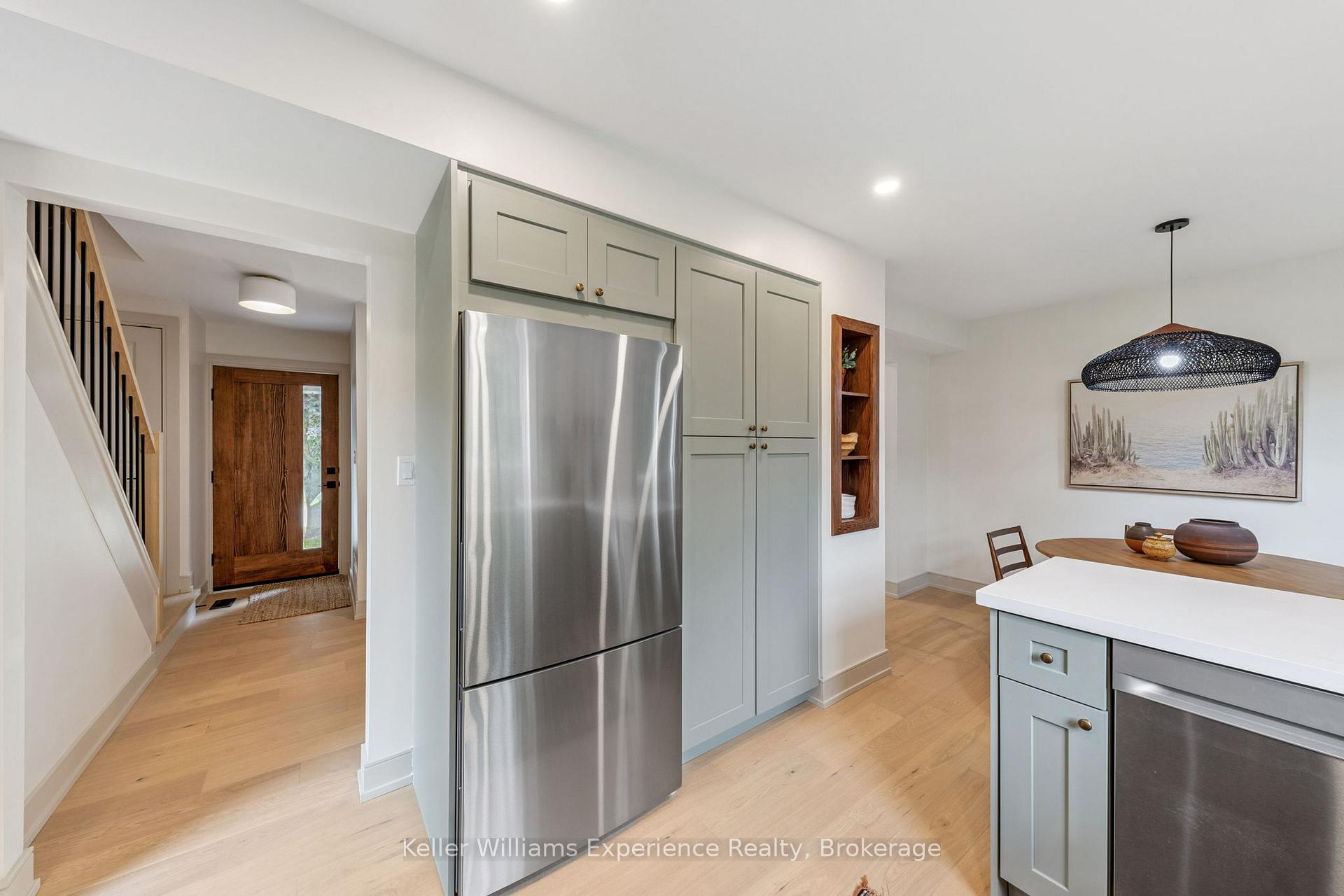Photo 17 of 14 Mariposa Drive, Orillia — HOMEH
