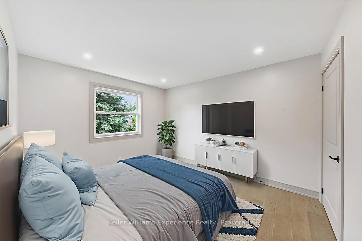 Photo 24 of 14 Mariposa Drive, Orillia — HOMEH