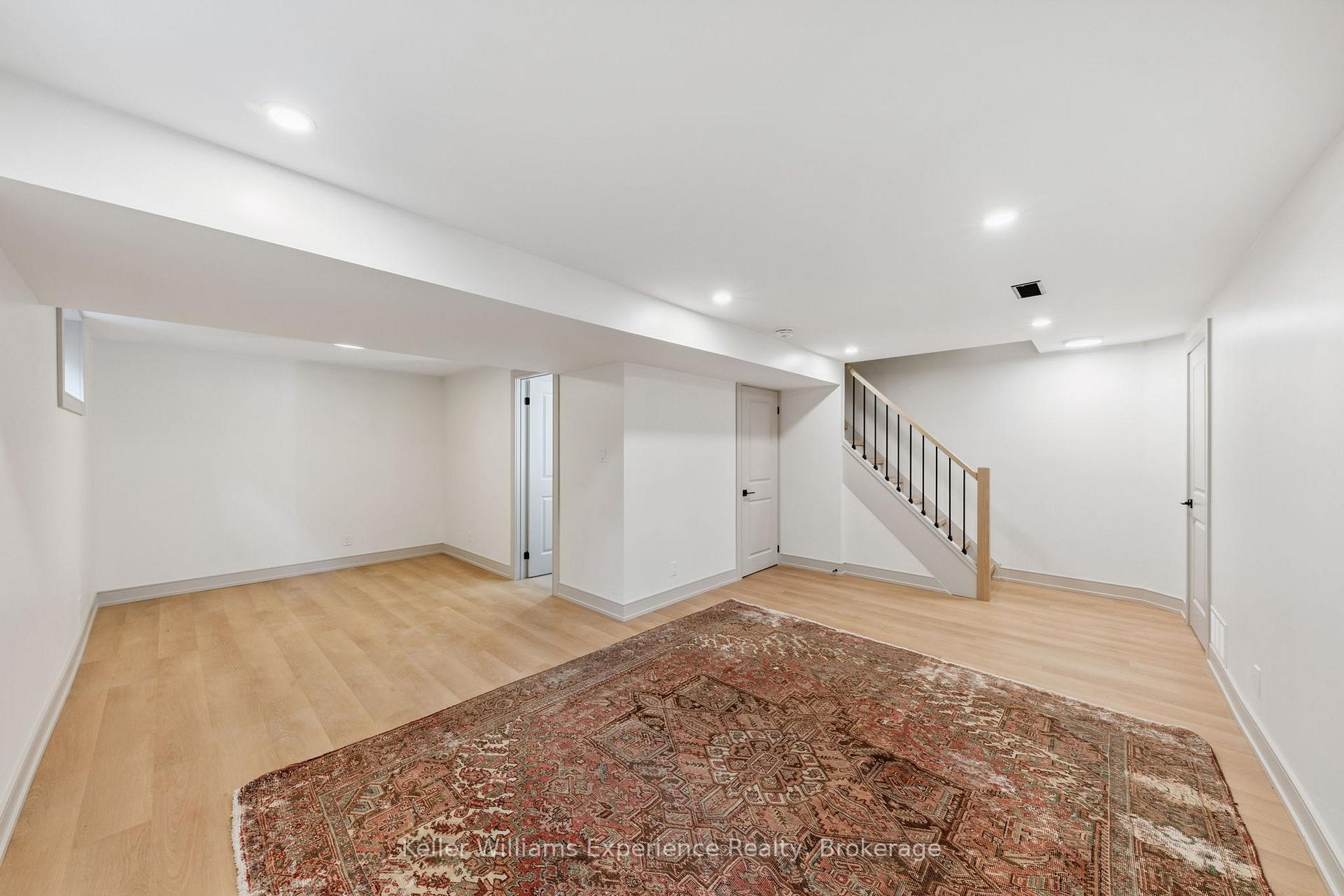 Photo 32 of 14 Mariposa Drive, Orillia — HOMEH