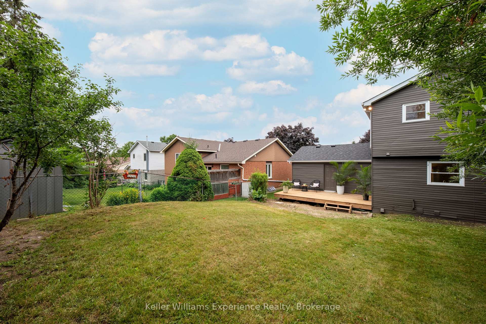 Photo 39 of 14 Mariposa Drive, Orillia — HOMEH