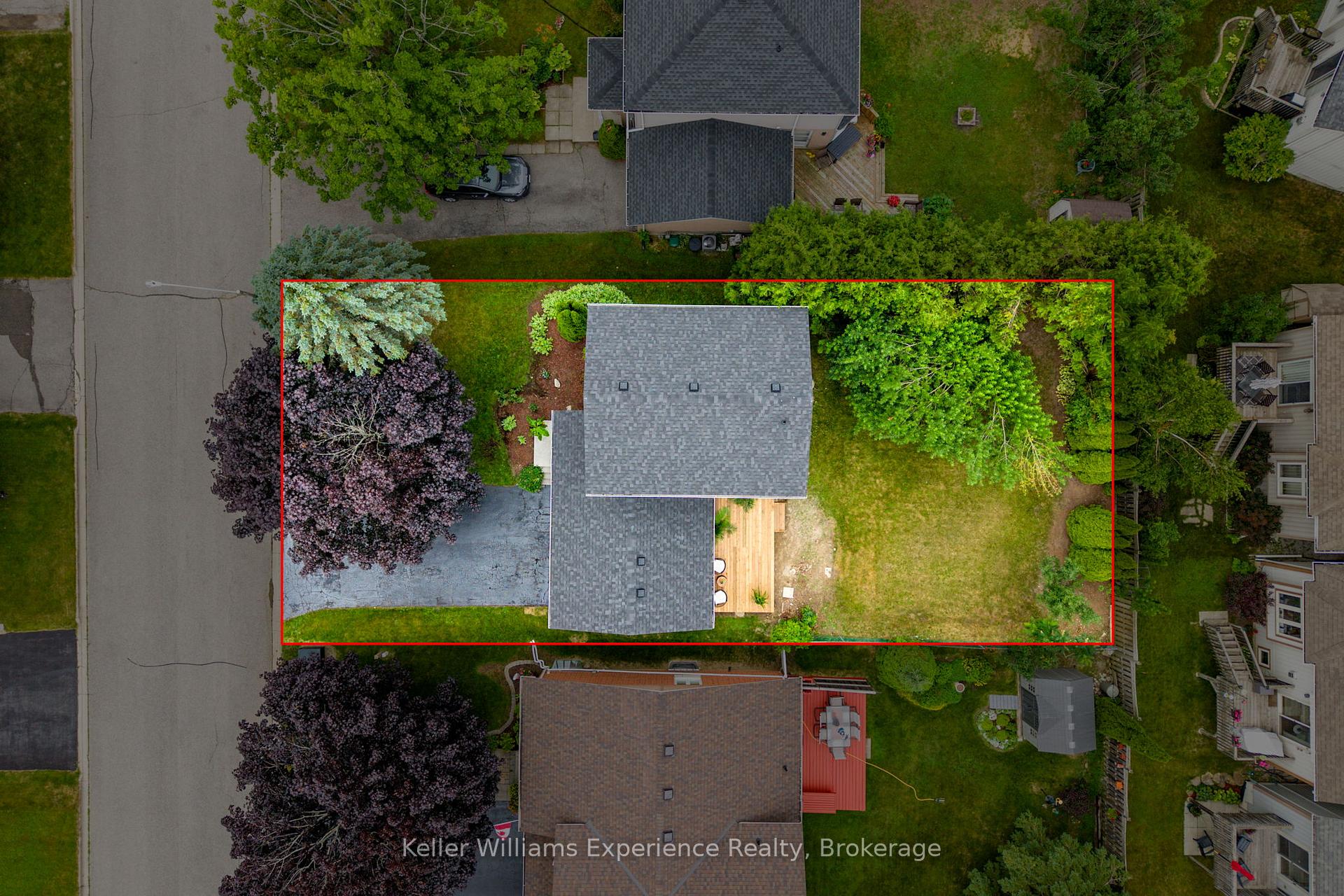 Photo 40 of 14 Mariposa Drive, Orillia — HOMEH