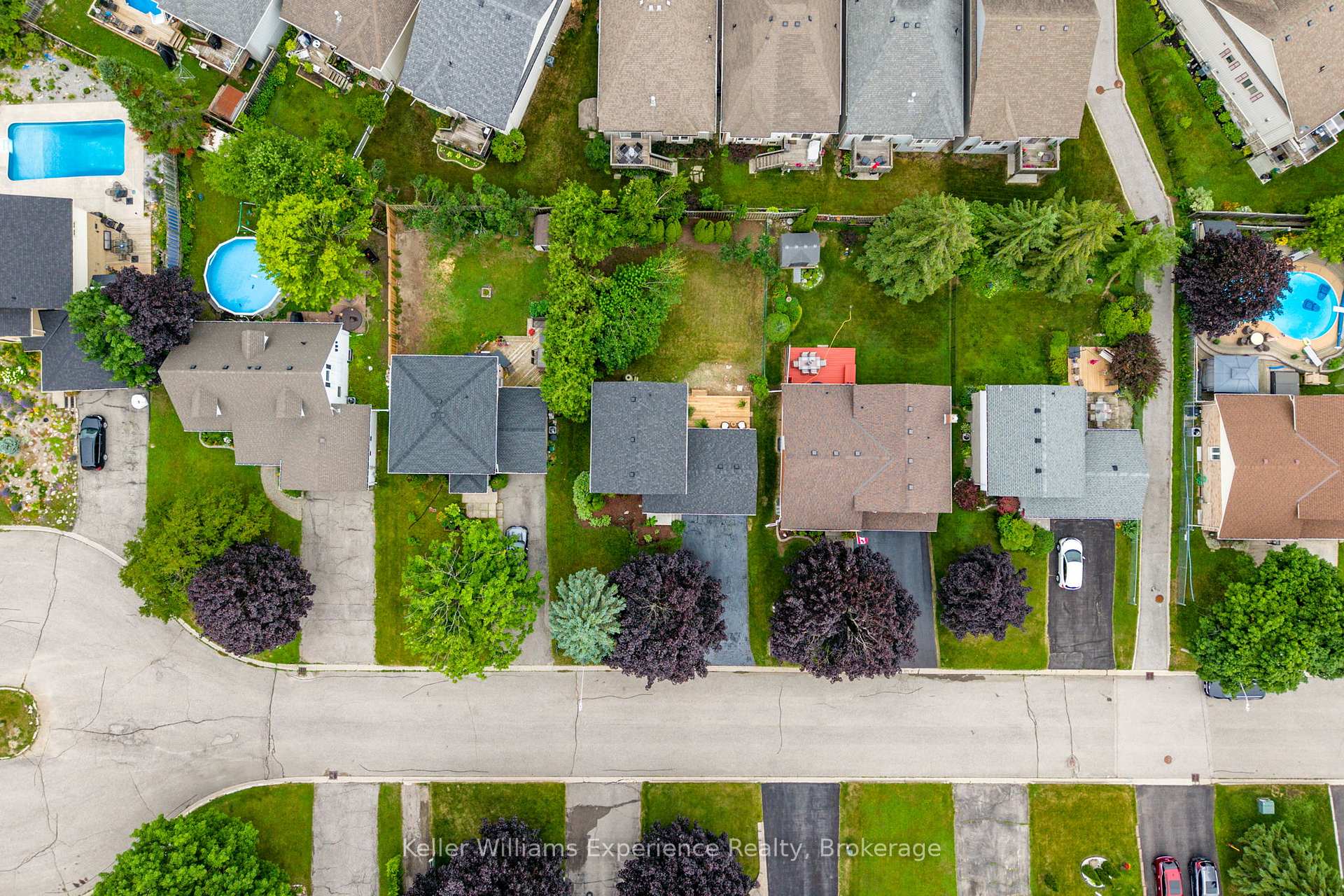 Photo 41 of 14 Mariposa Drive, Orillia — HOMEH