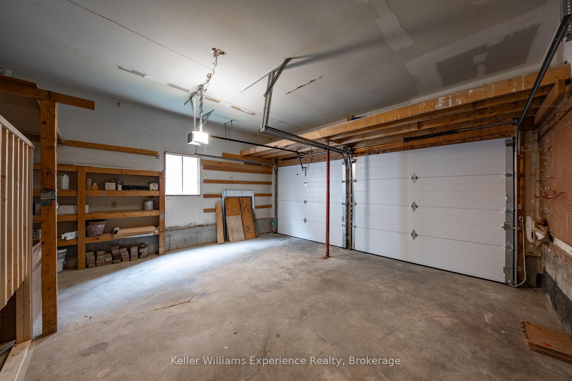 Photo 44 of 14 Mariposa Drive, Orillia — HOMEH
