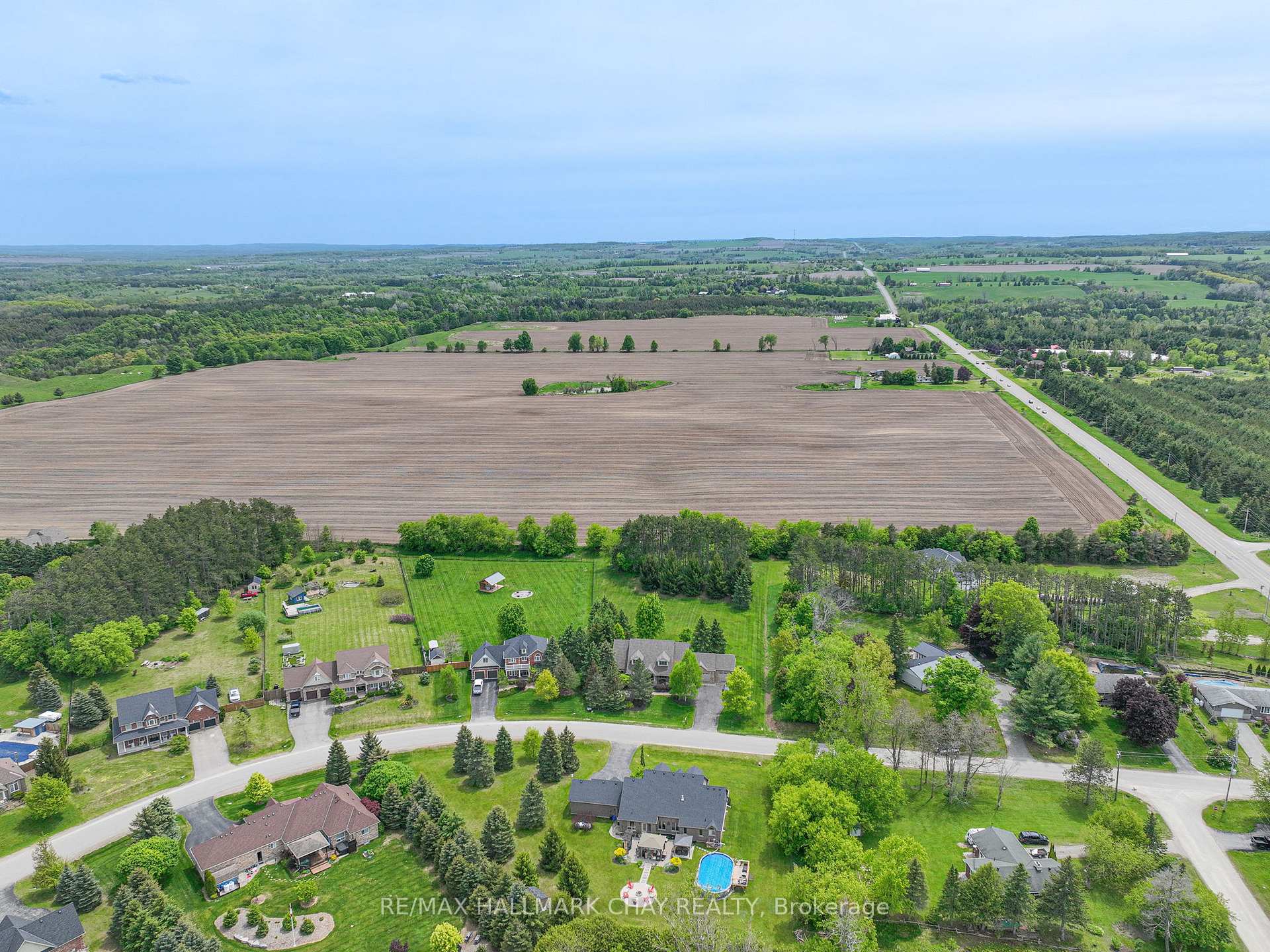 Photo 43 of 7 Jeffery Drive, Mulmur, Rural Mulmur — HOMEH