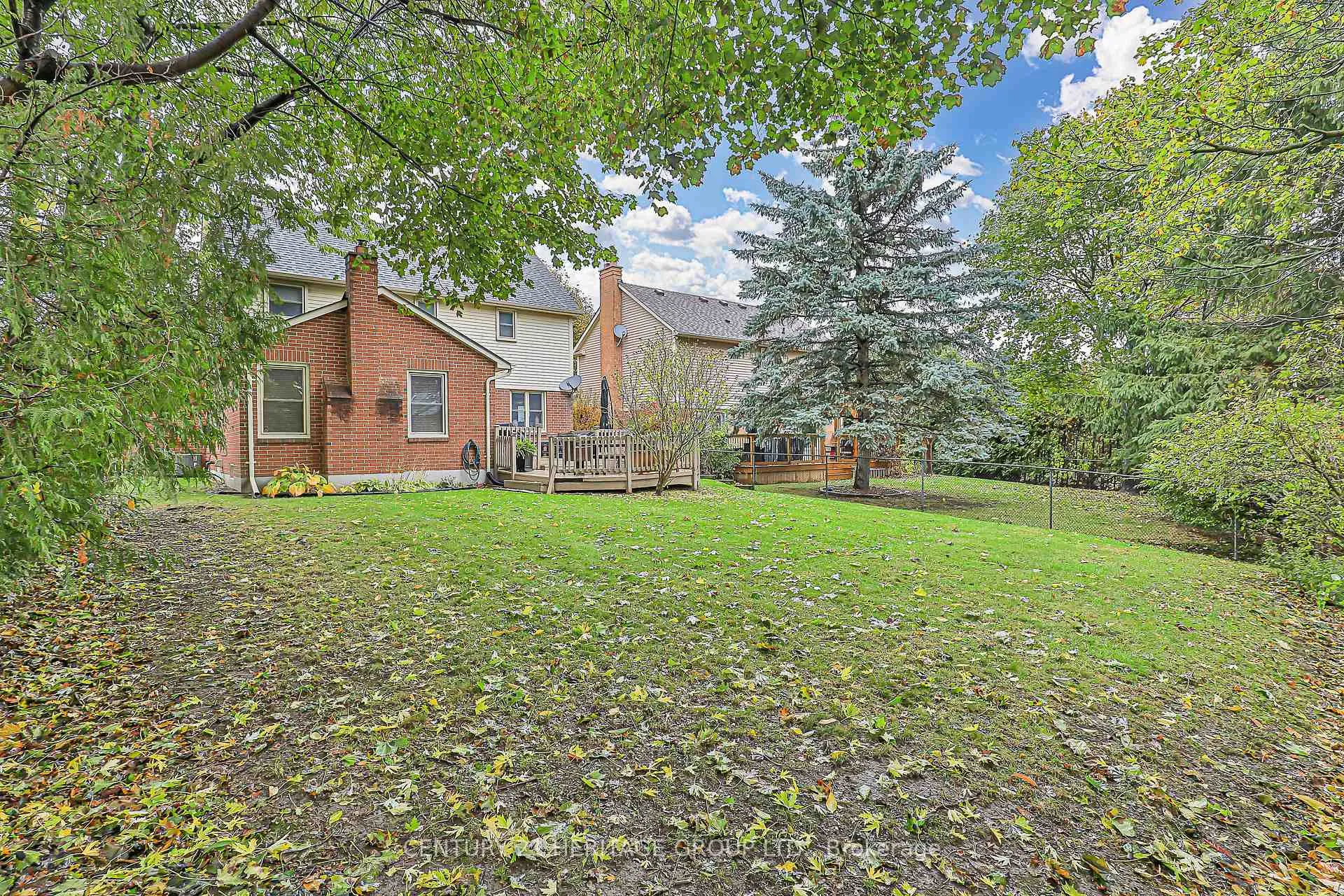 Photo 25 of 124 John Bowser Crescent, Newmarket, Glenway Estates — HOMEH